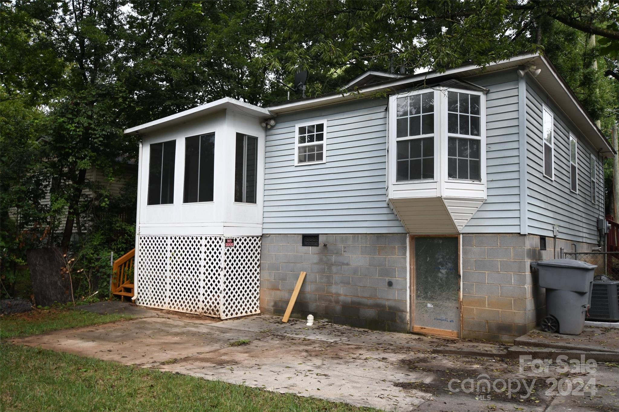 1420 N Davidson Street N