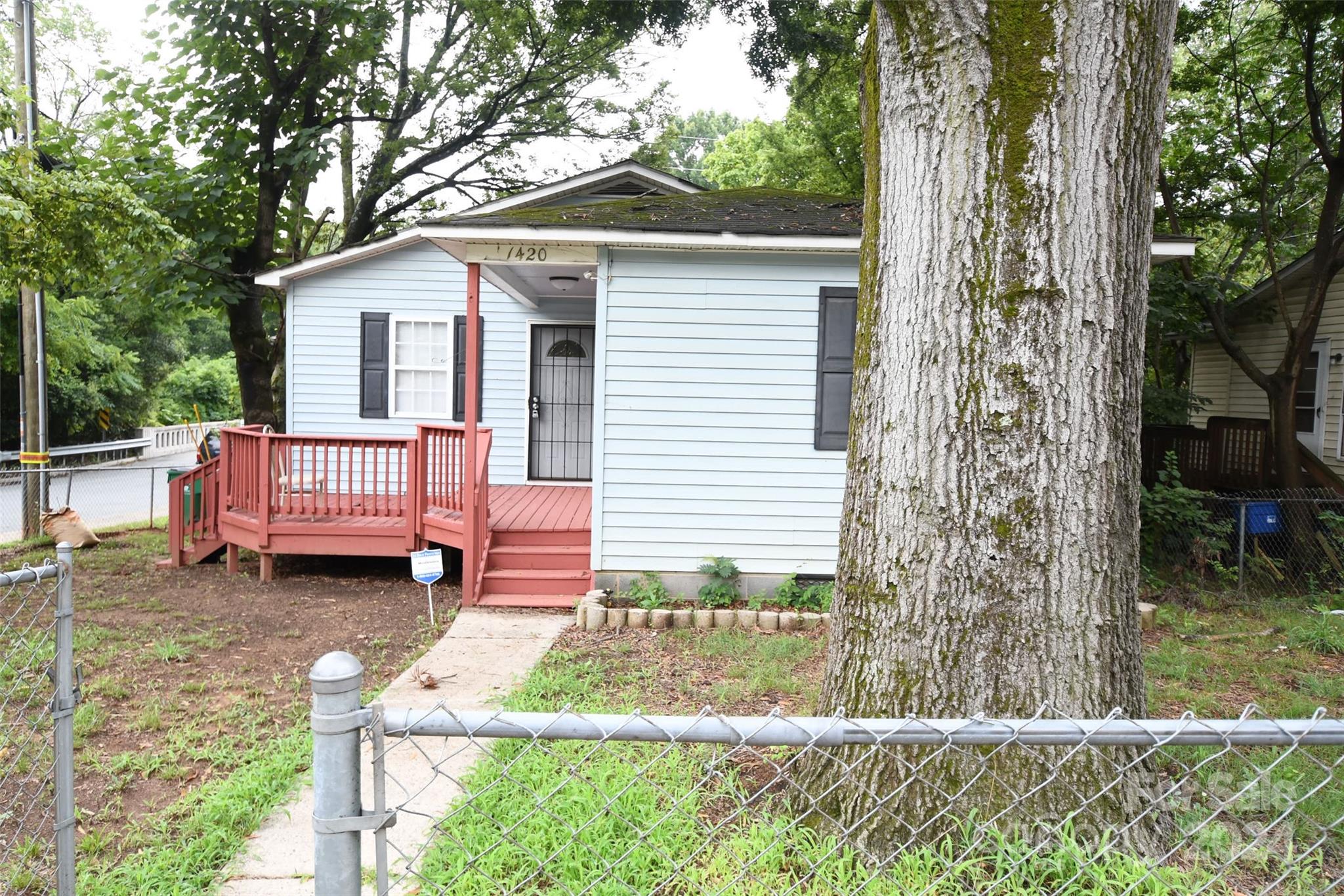 1420 N Davidson Street N