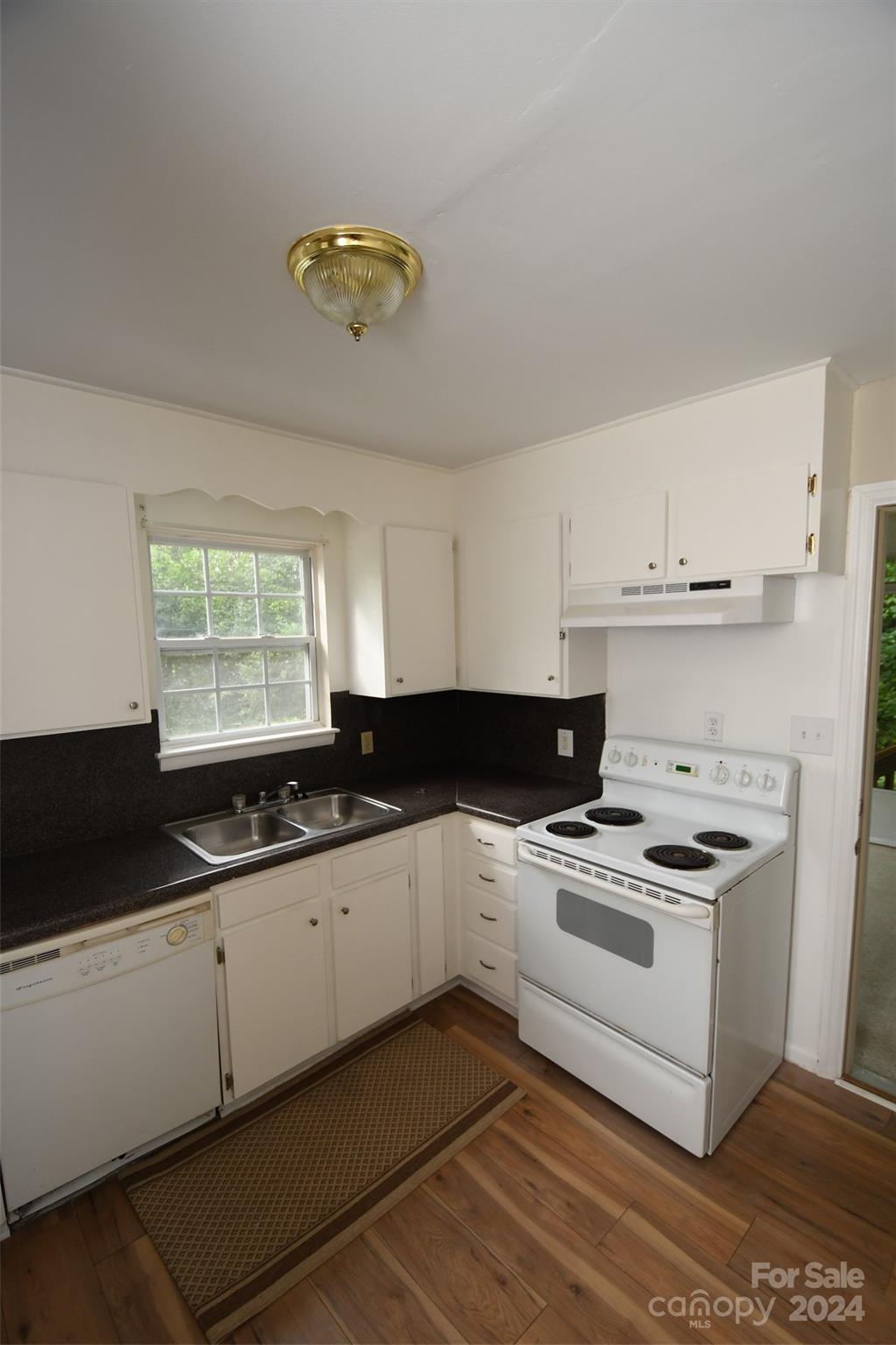 1420 N Davidson Street N