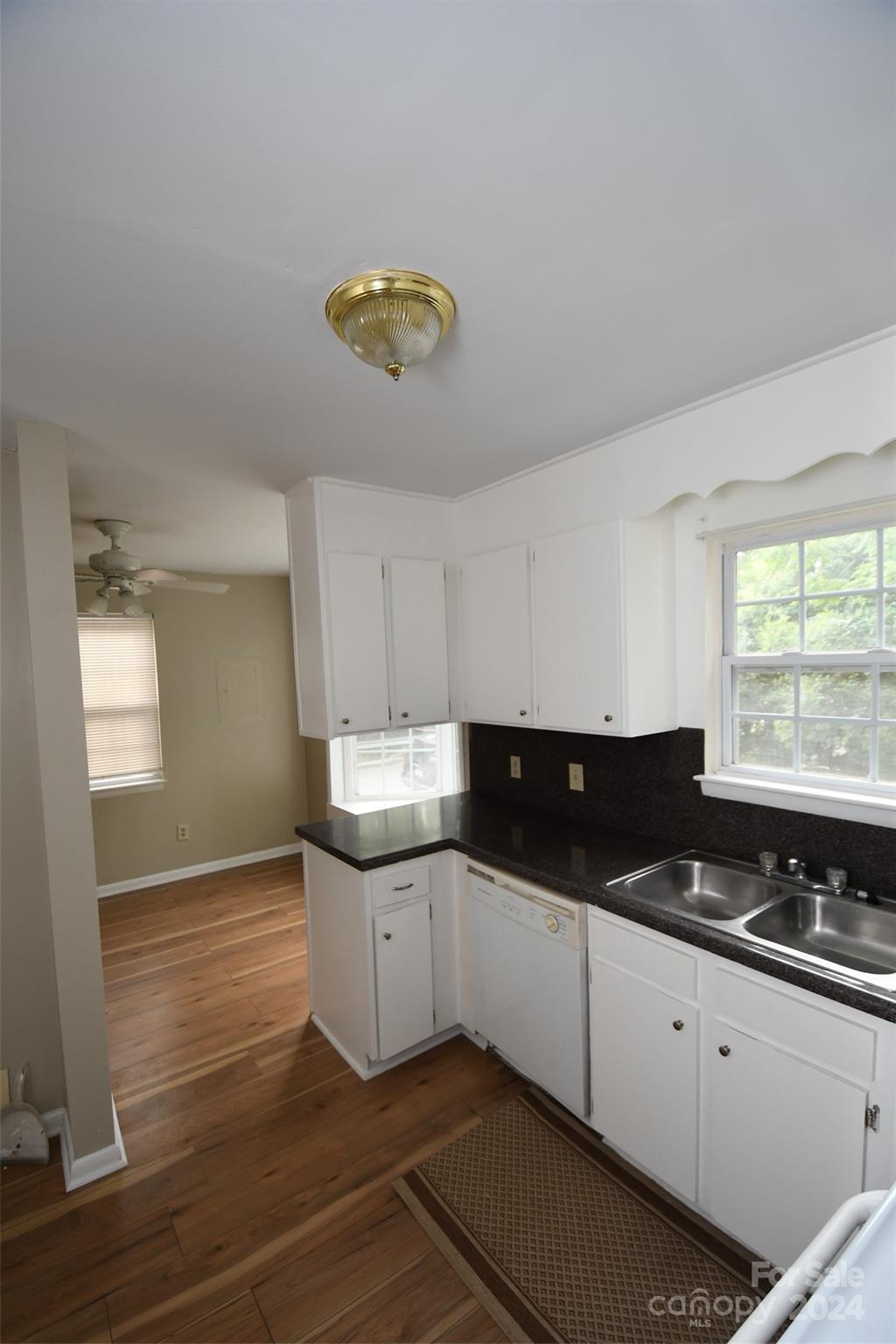 1420 N Davidson Street N