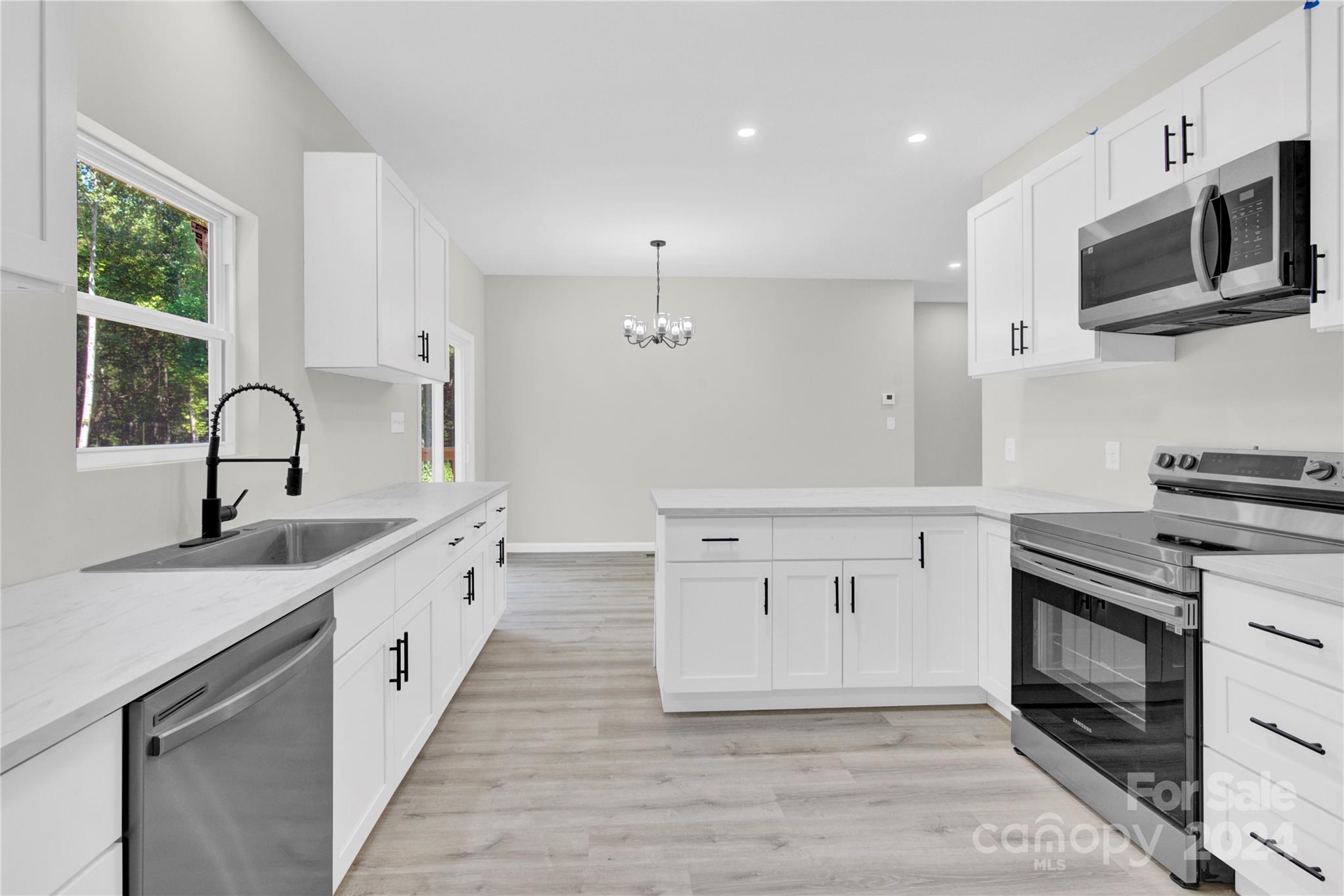 842 Cabaniss Drive