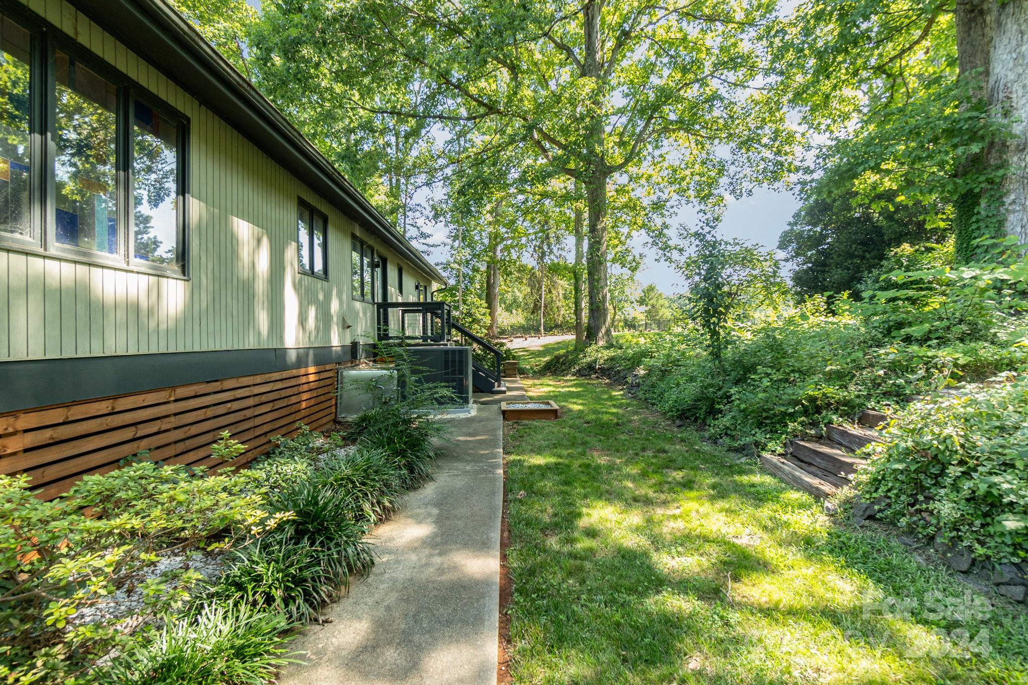 3701 Eaglebrook Drive