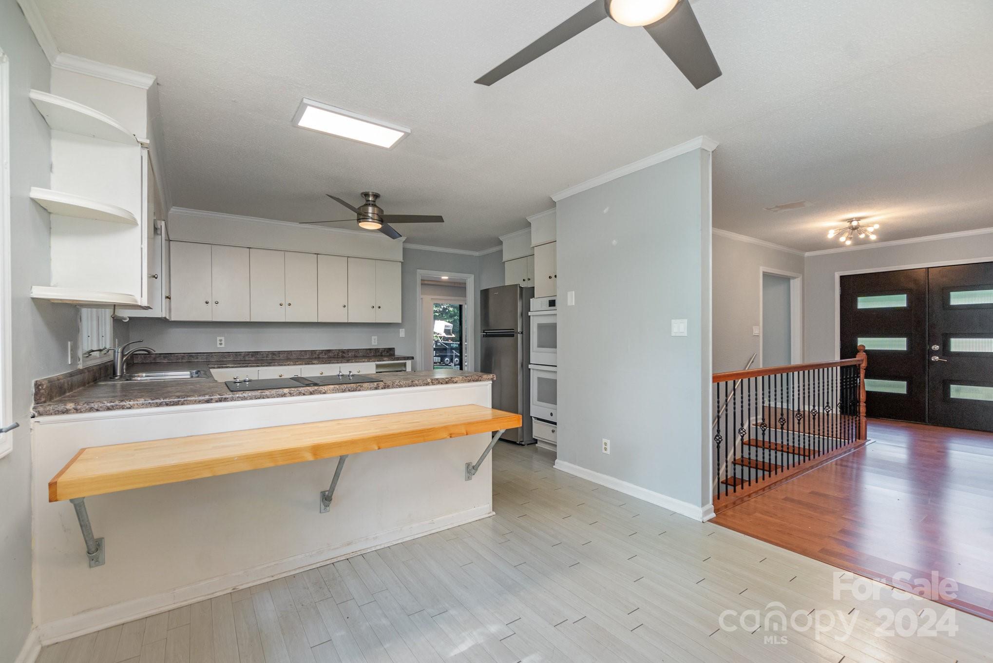 3701 Eaglebrook Drive