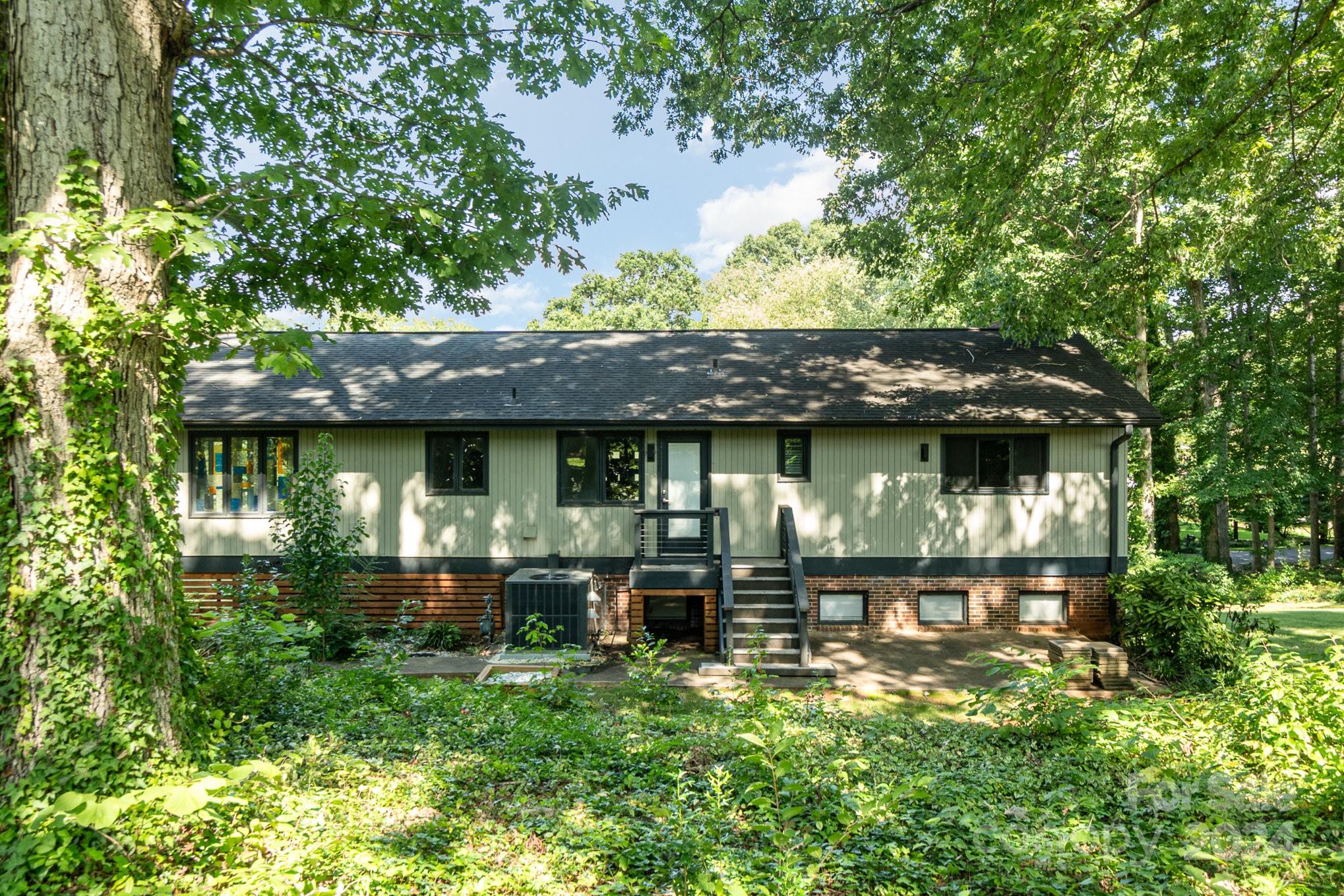 3701 Eaglebrook Drive