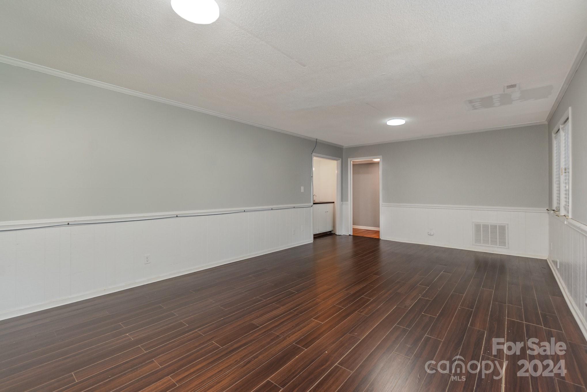 3701 Eaglebrook Drive