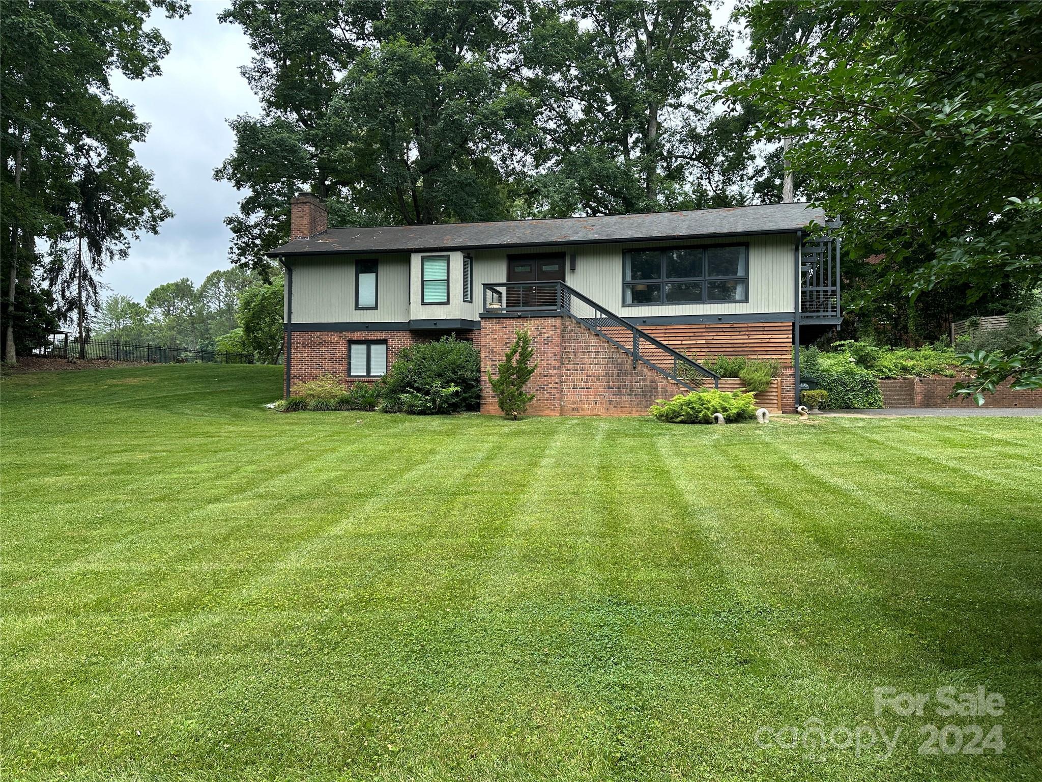 3701 Eaglebrook Drive