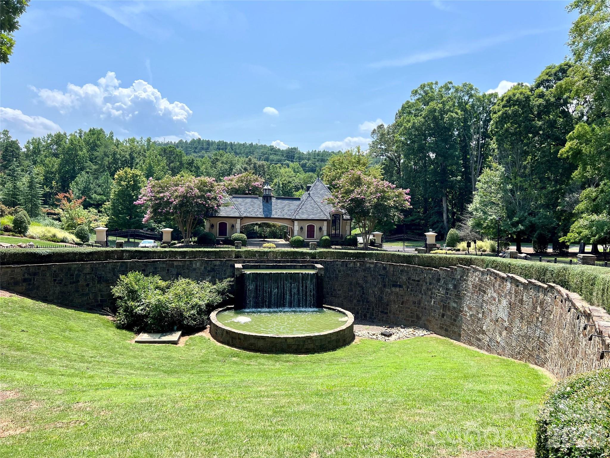 1400 Reflection Pointe Boulevard Unit: 327