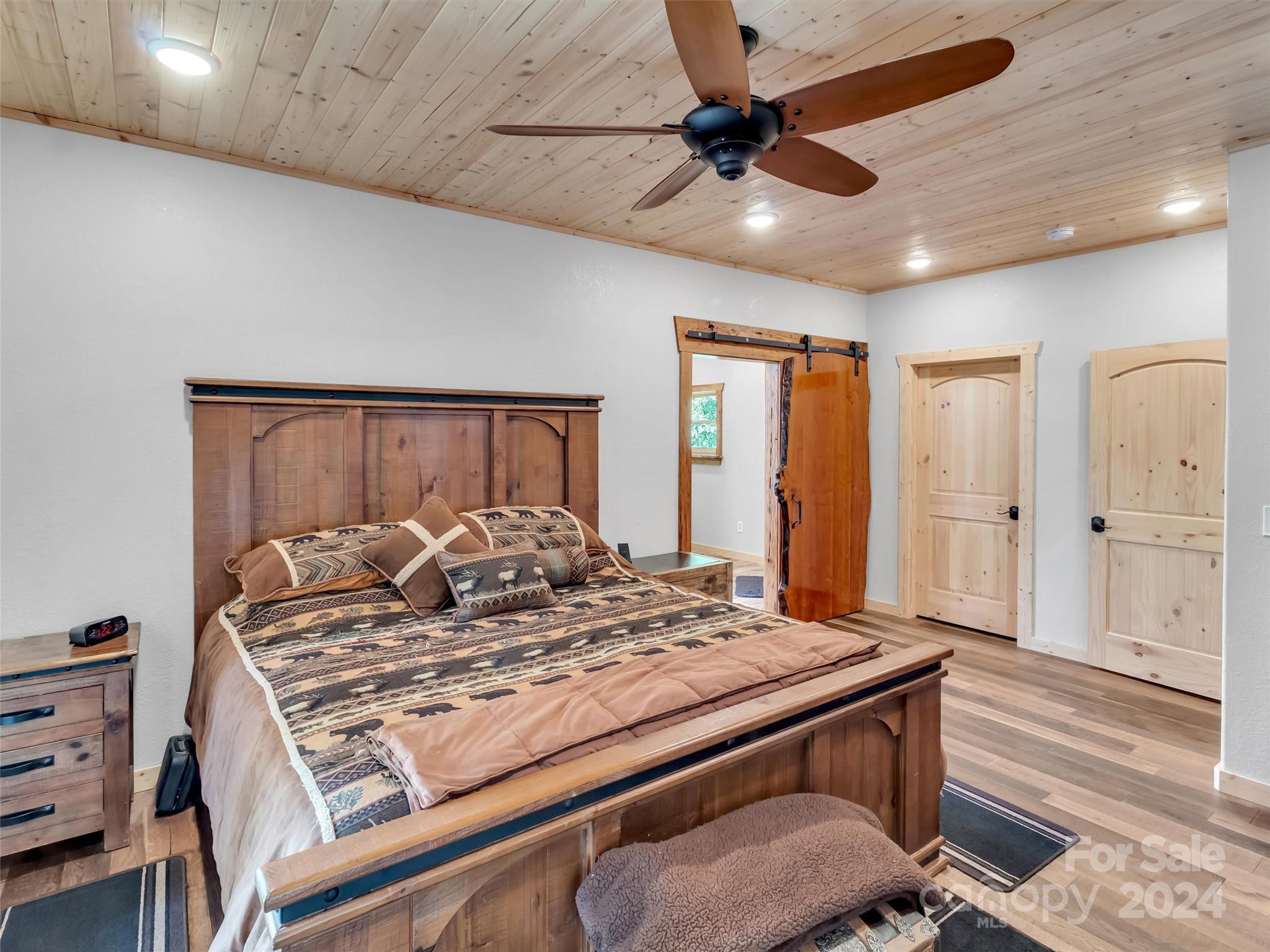 989 Ferguson Cove Loop