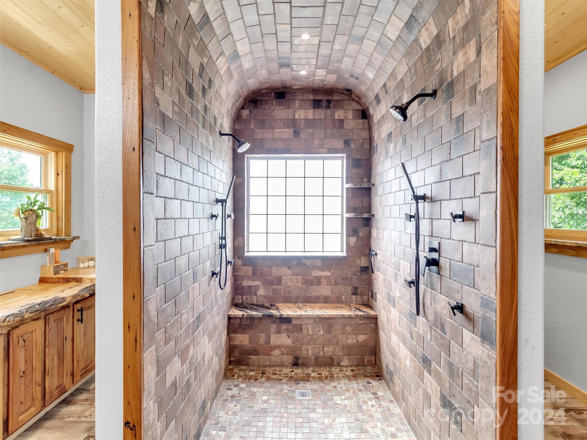 989 Ferguson Cove Loop