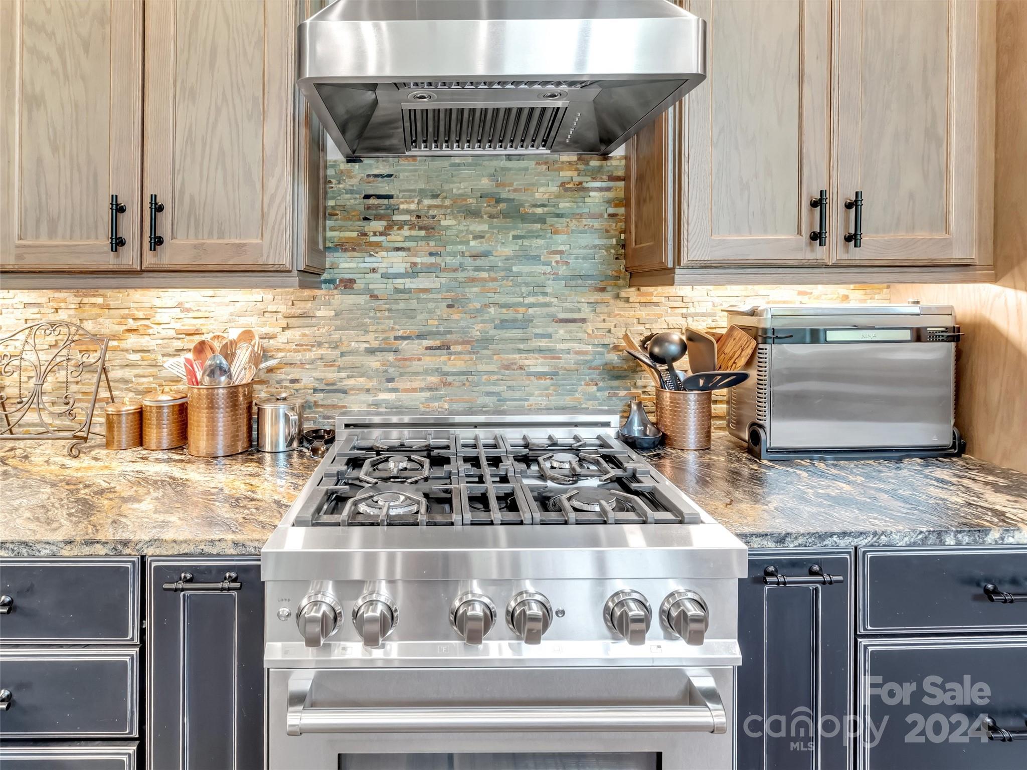 989 Ferguson Cove Loop