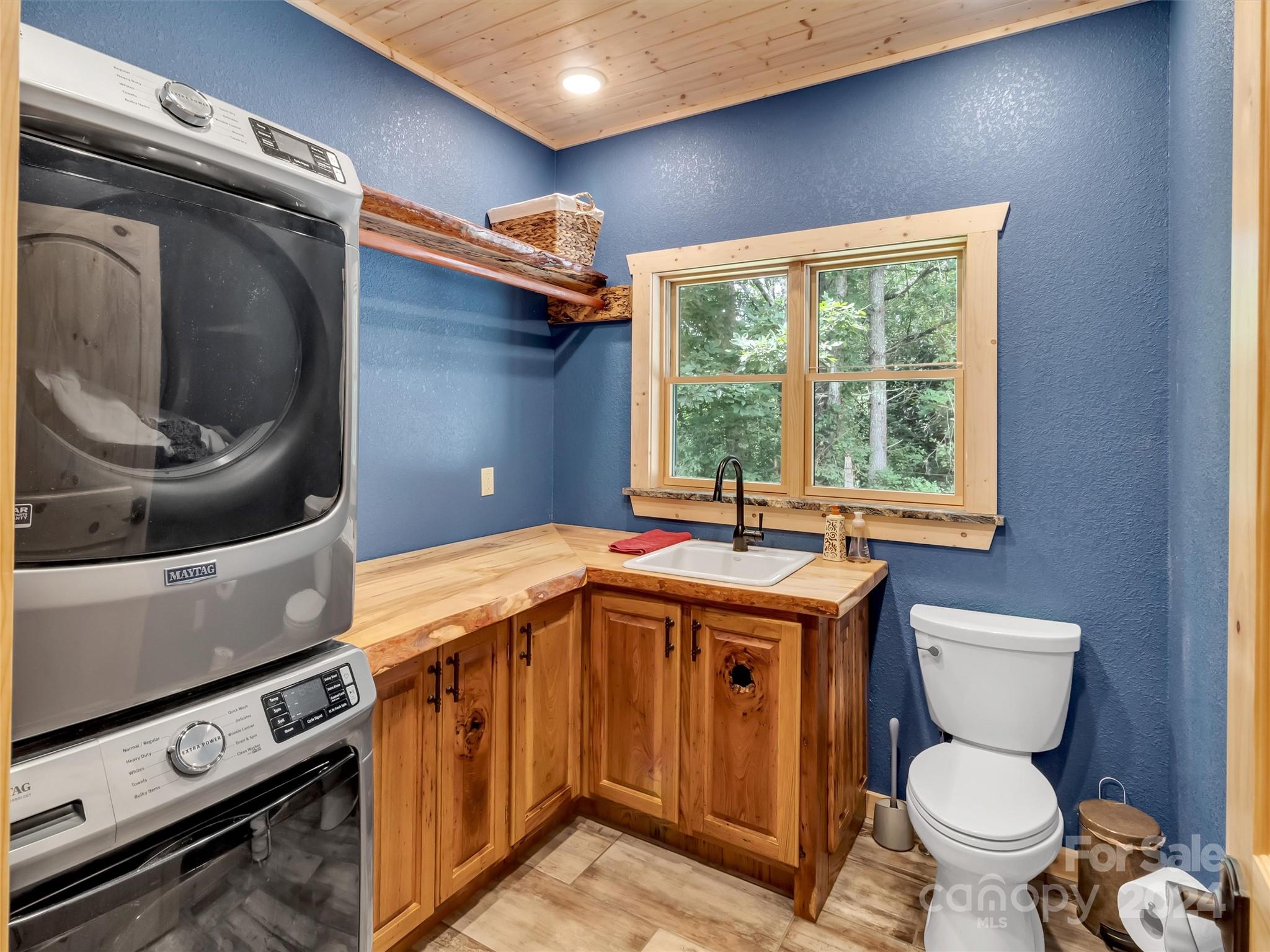 989 Ferguson Cove Loop