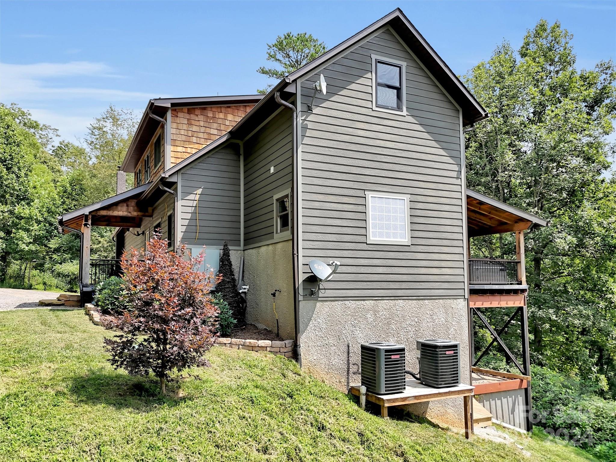 989 Ferguson Cove Loop