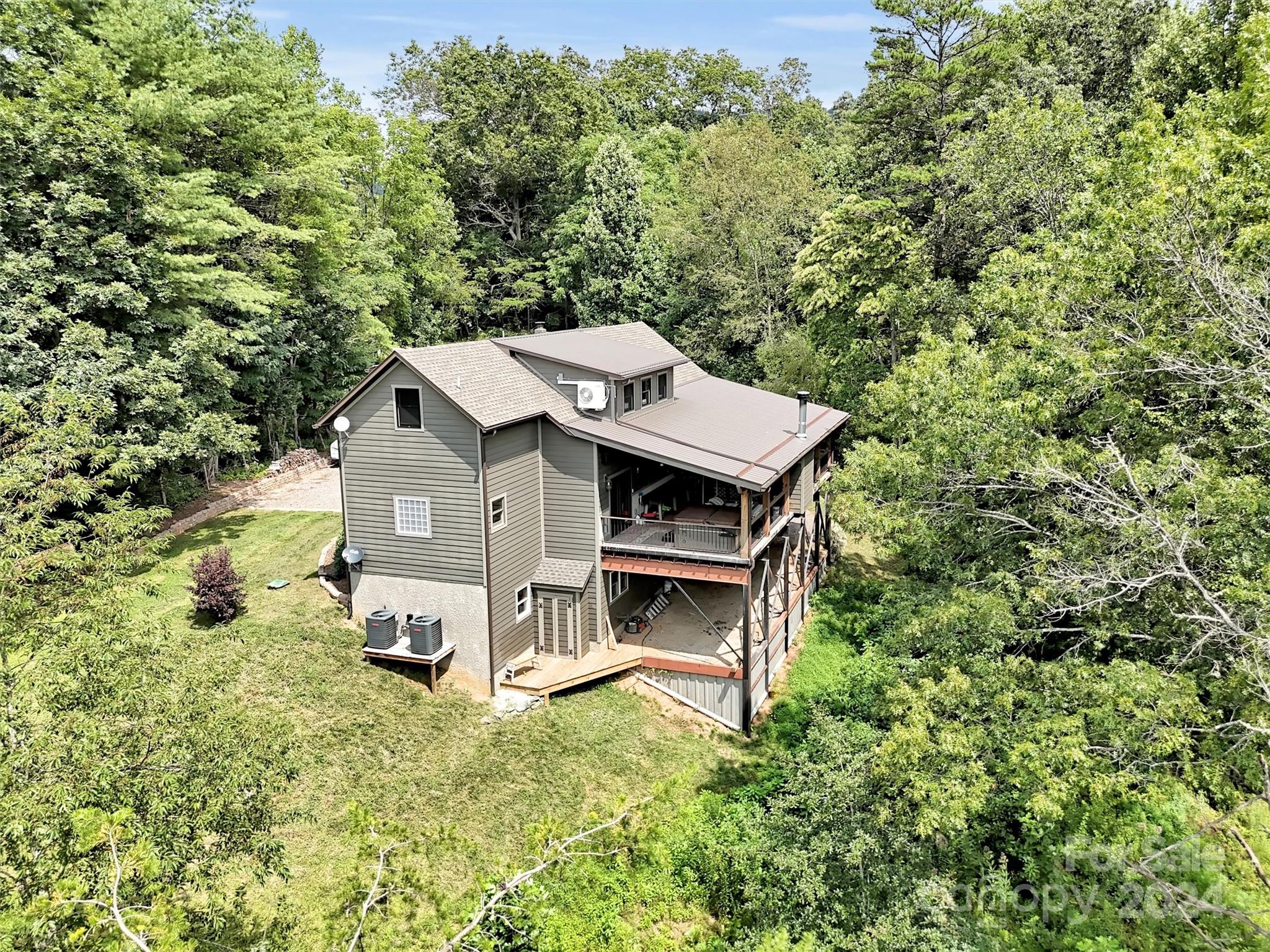 989 Ferguson Cove Loop