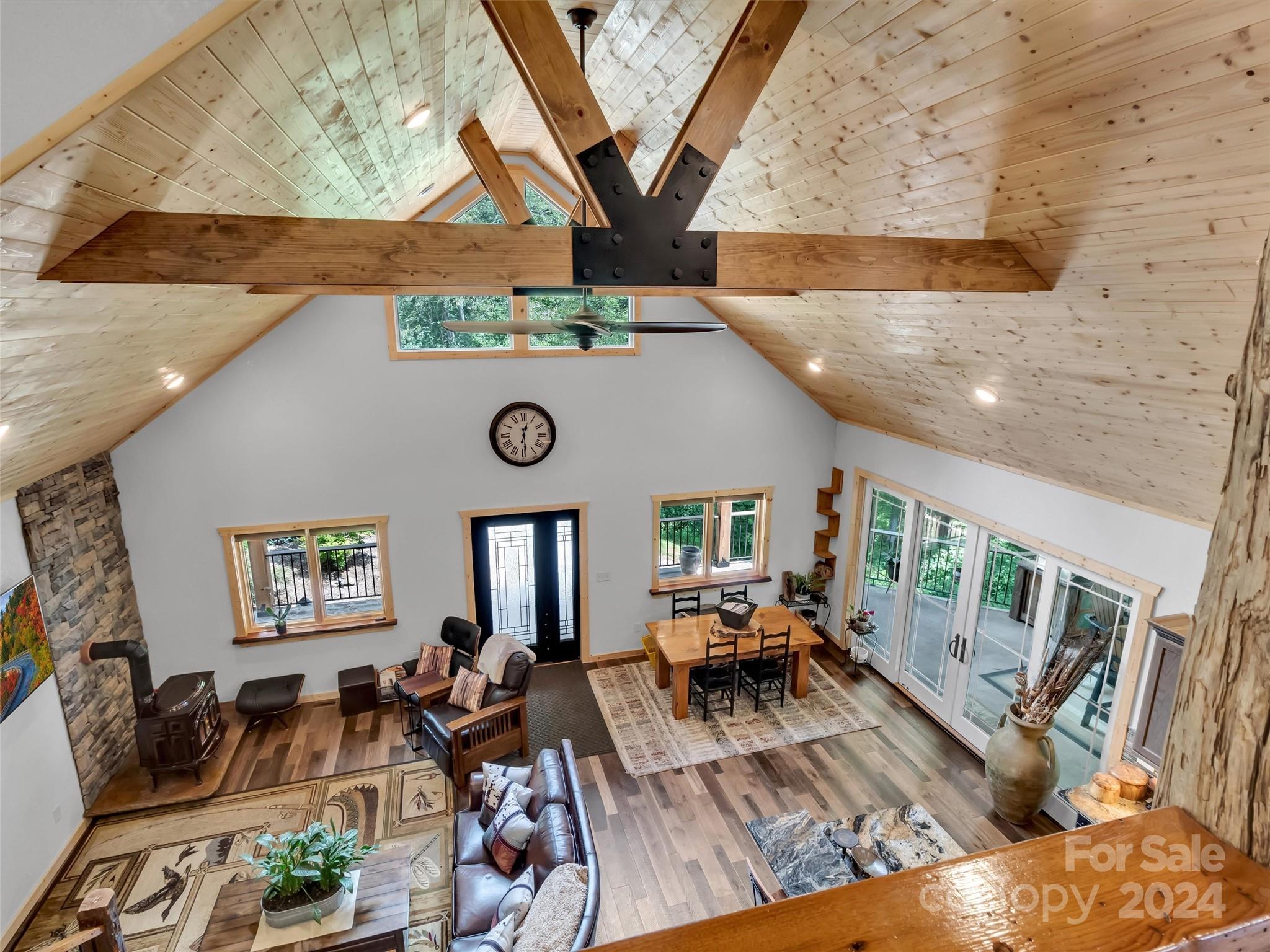 989 Ferguson Cove Loop