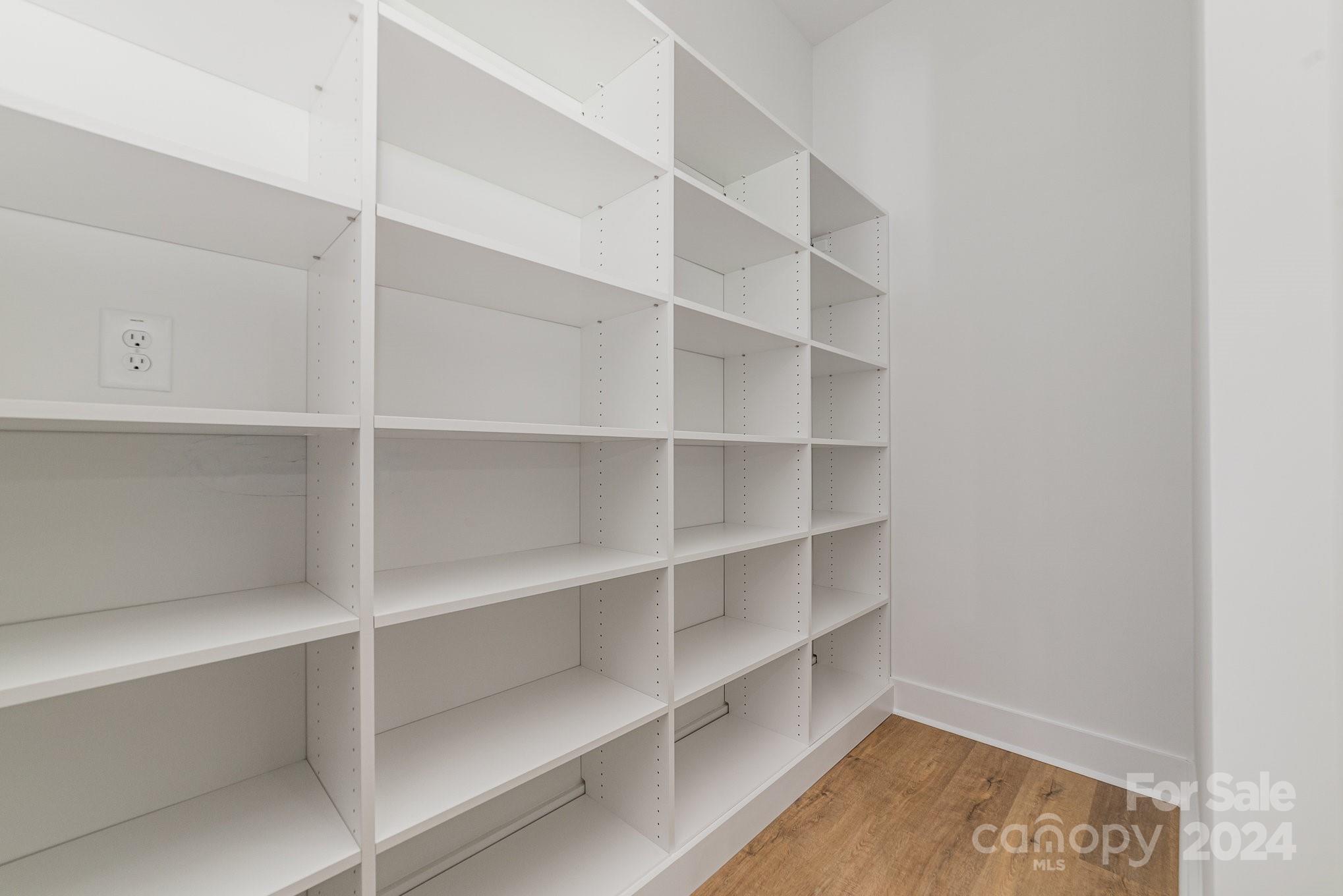 2112 Kirkwood Avenue