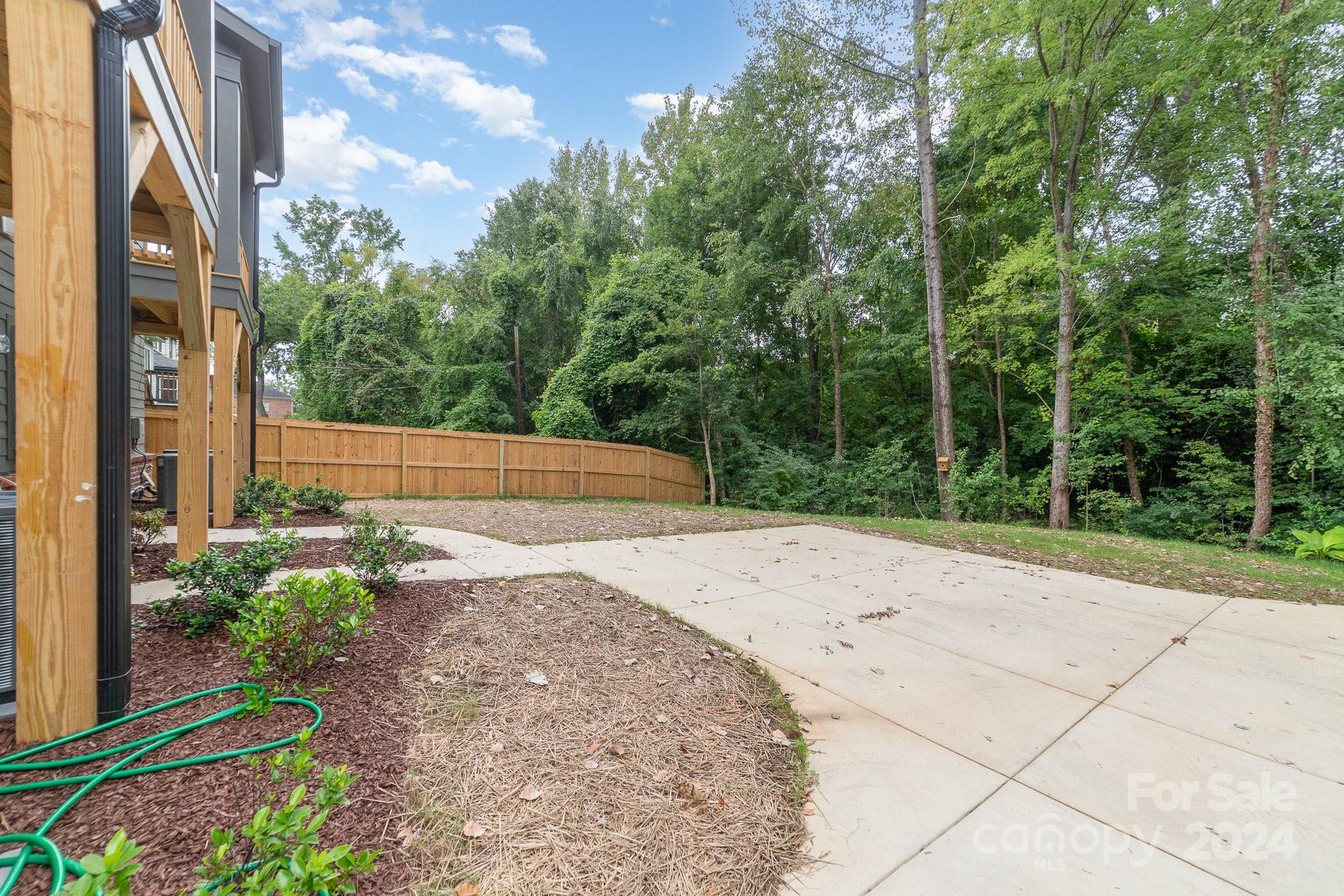 2112 Kirkwood Avenue