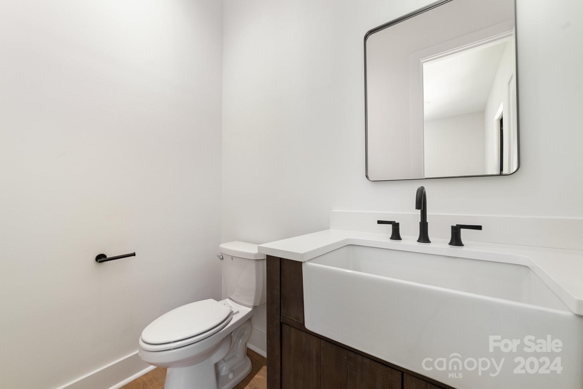 2112 Kirkwood Avenue