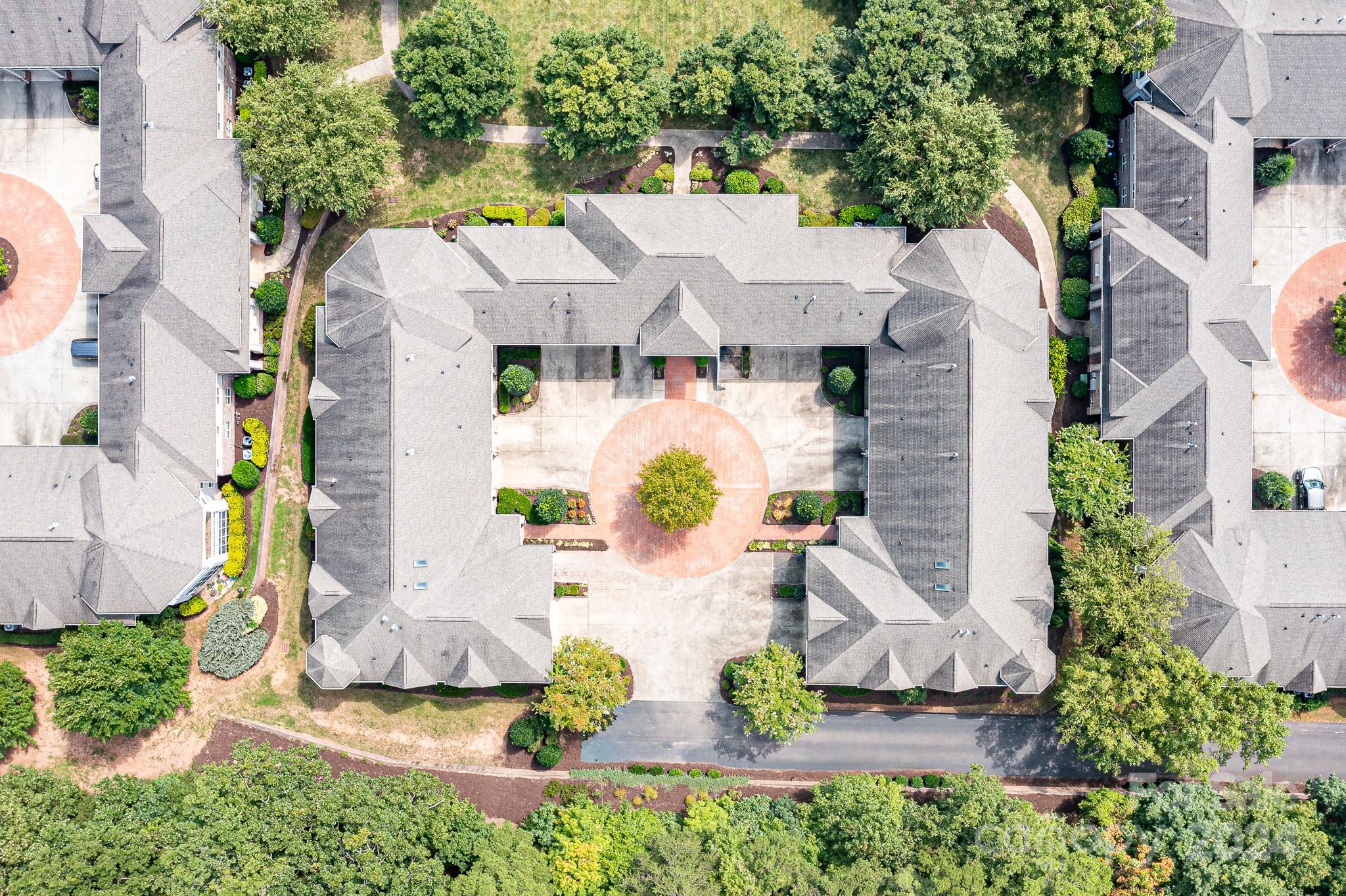 8919 Rosalyn Glen Road