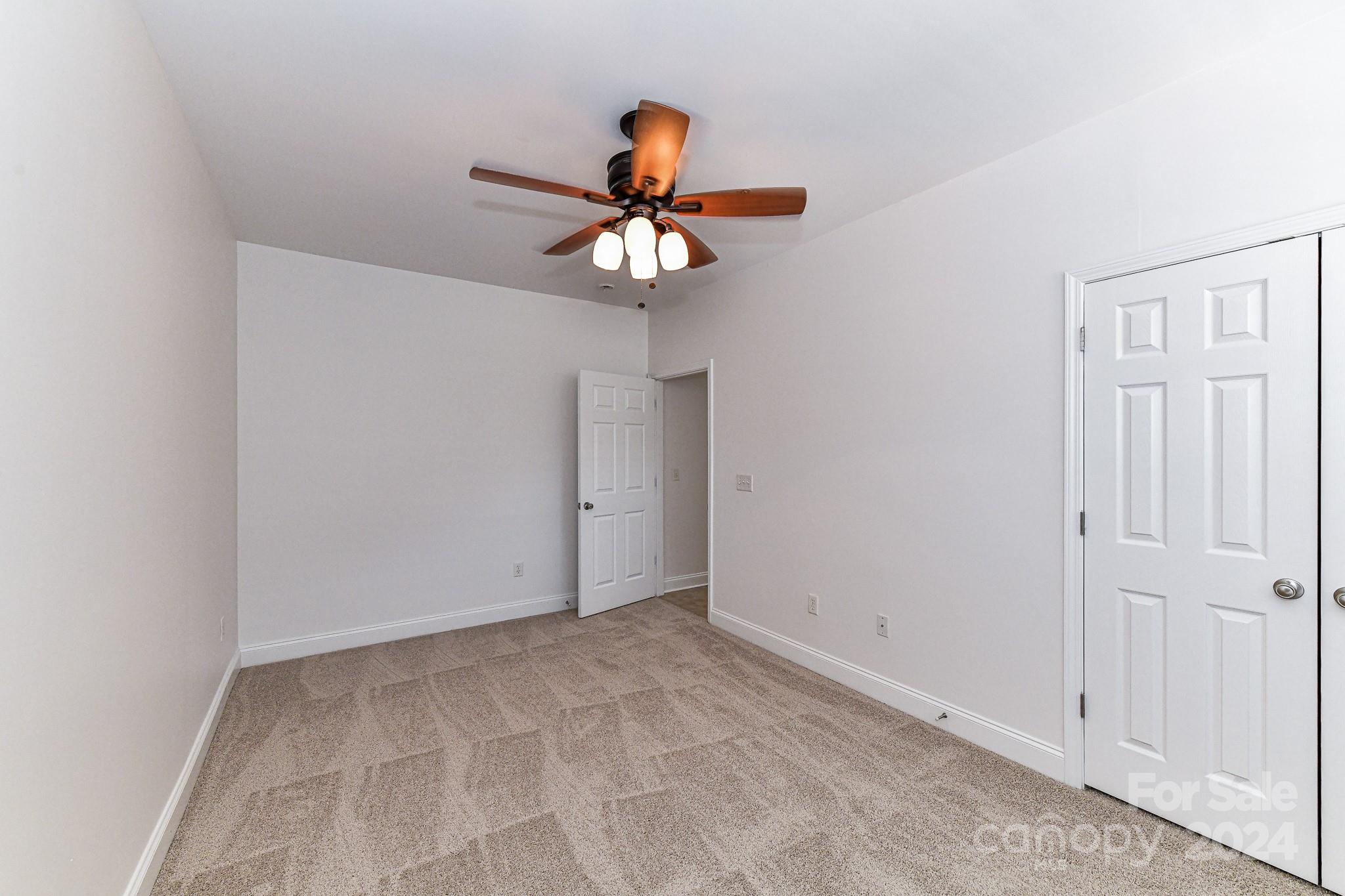 8919 Rosalyn Glen Road