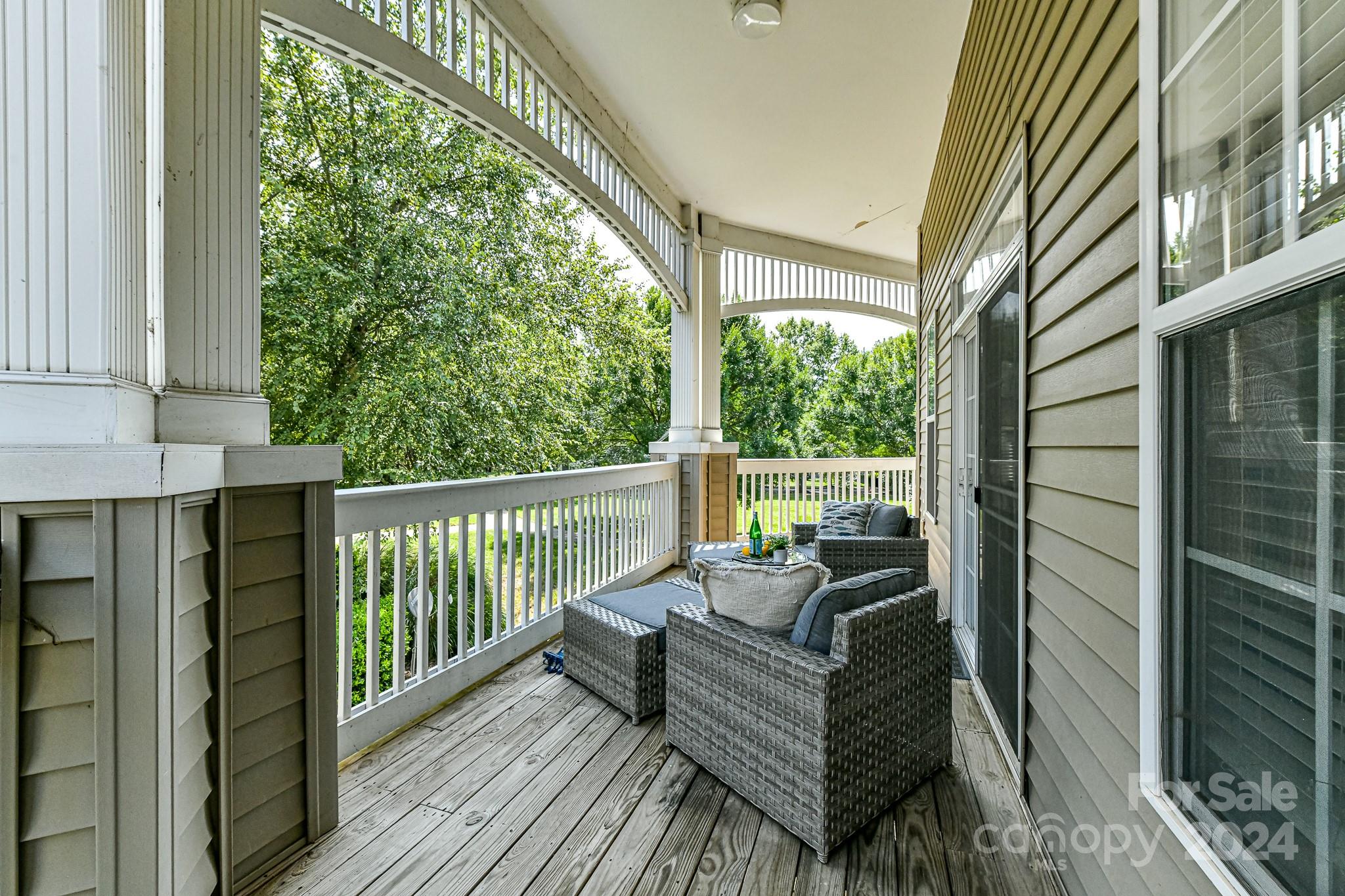 8919 Rosalyn Glen Road