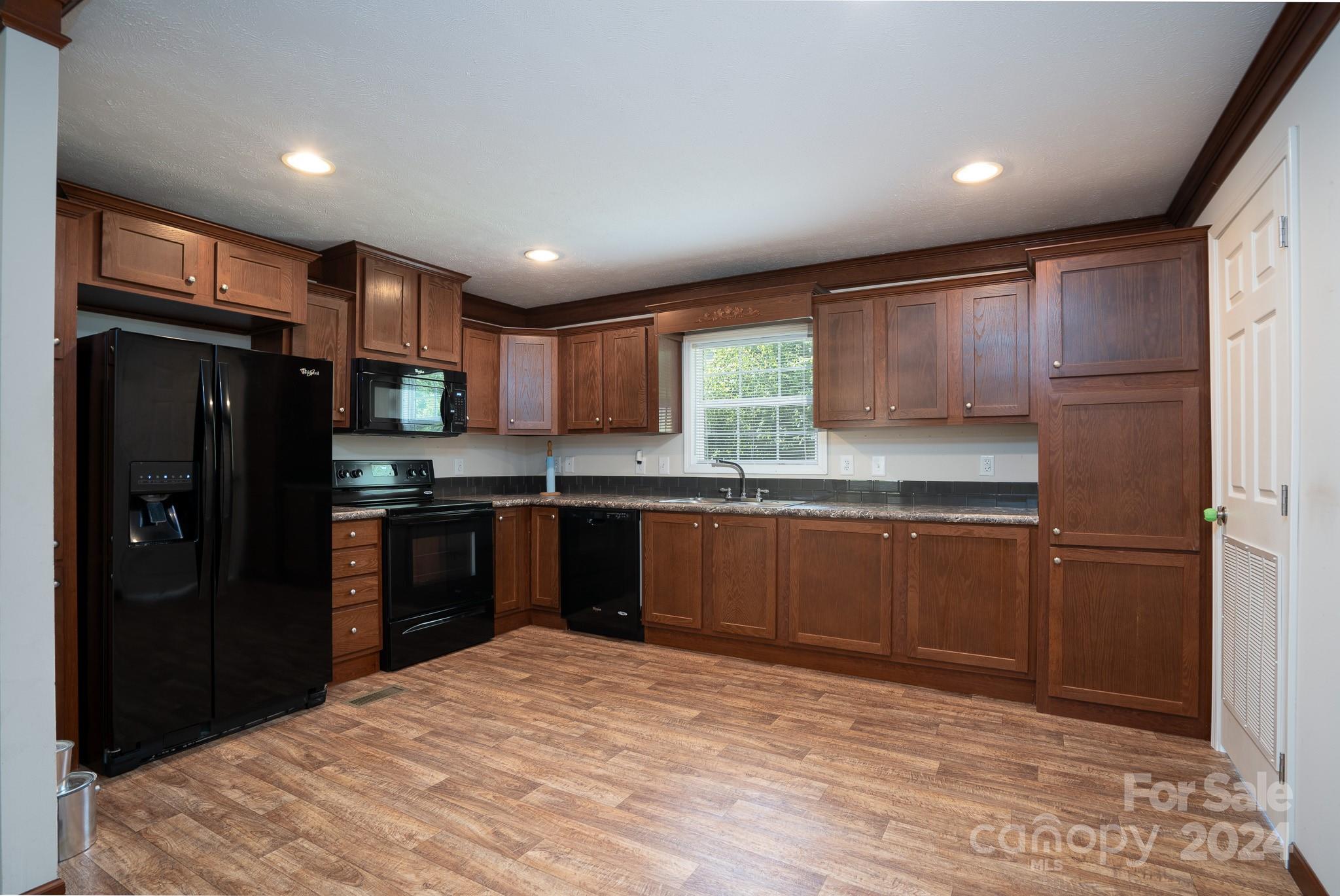 7406 Wagonwheel Lane