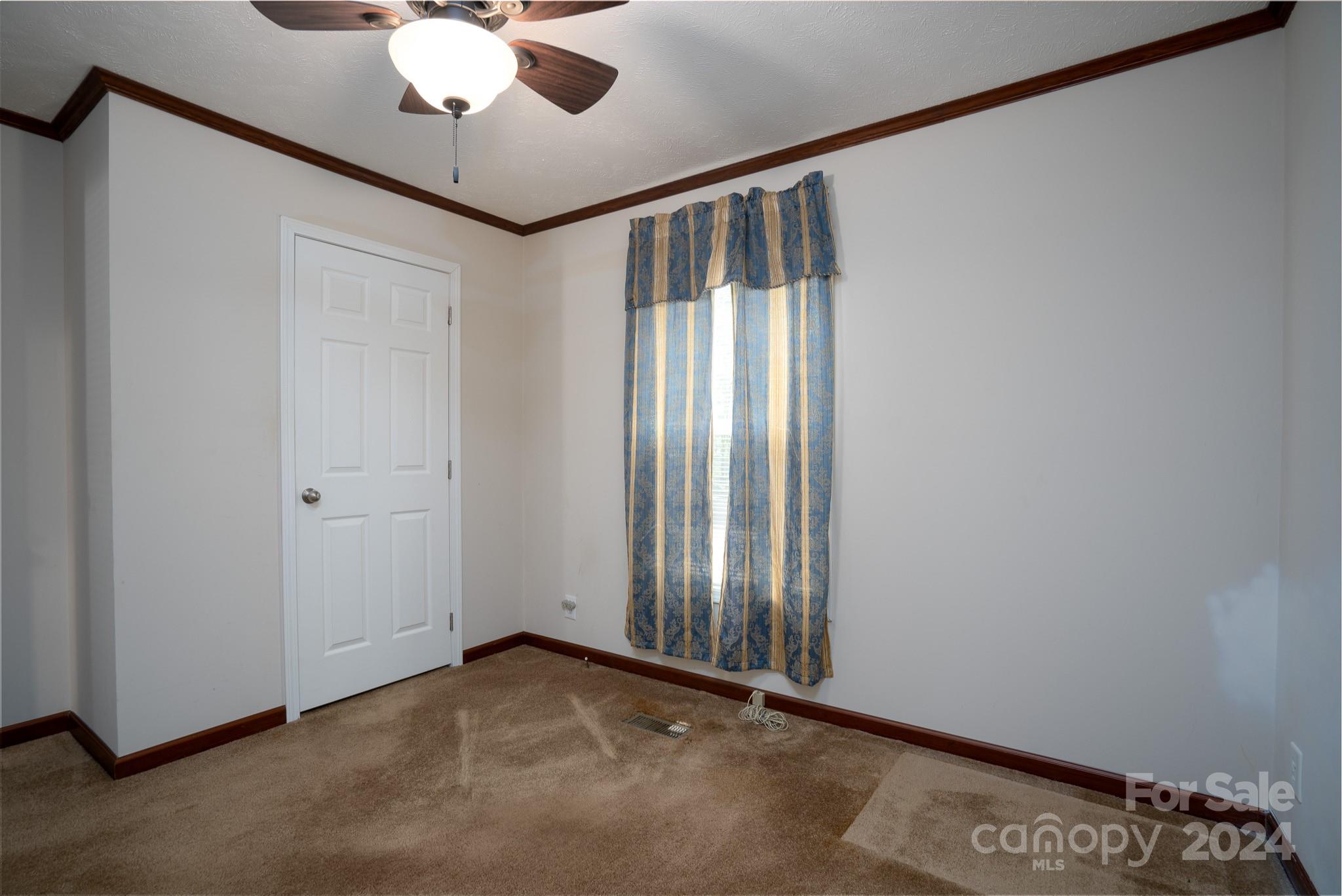 7406 Wagonwheel Lane