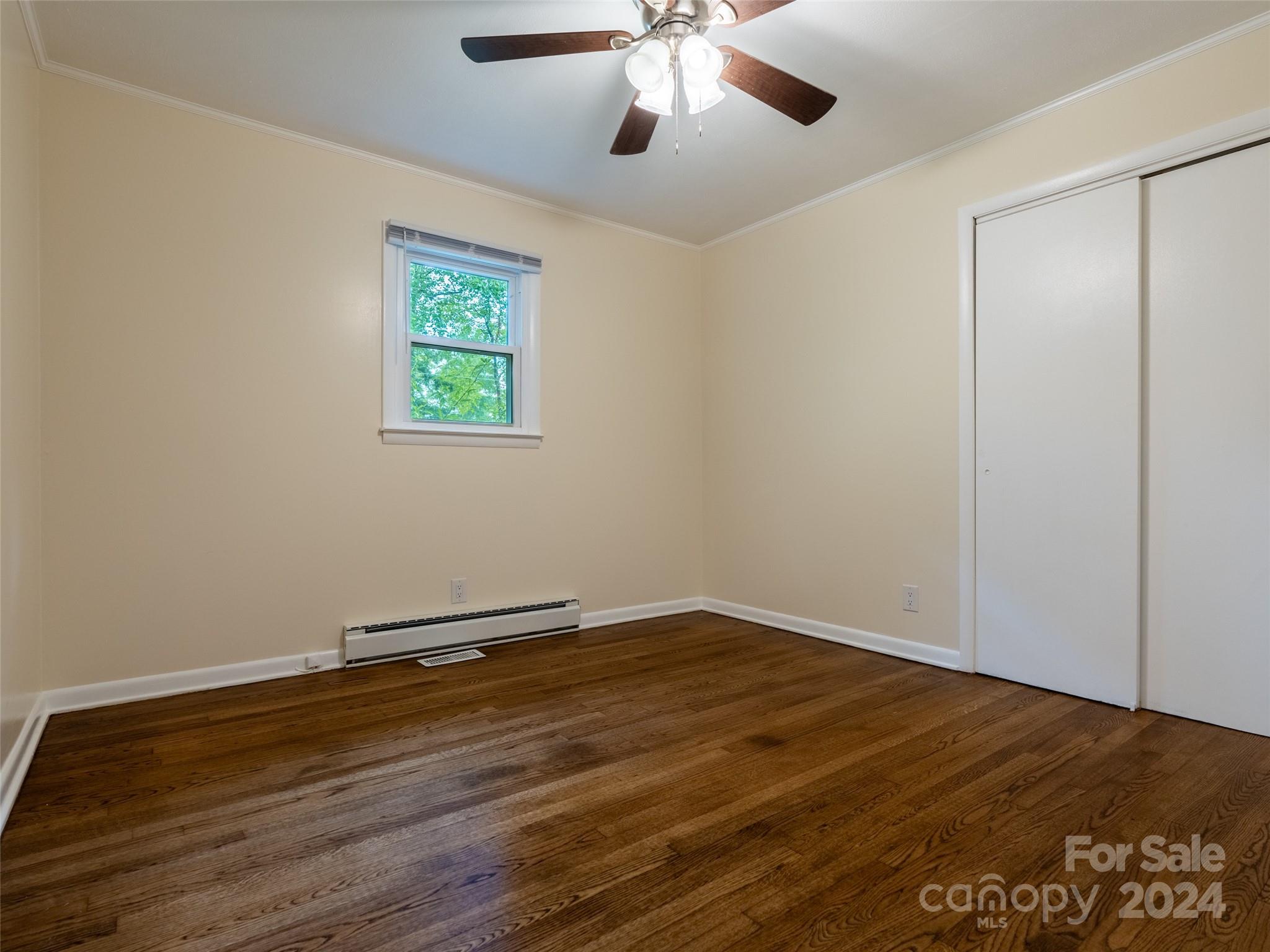 15 Lakeview Drive N