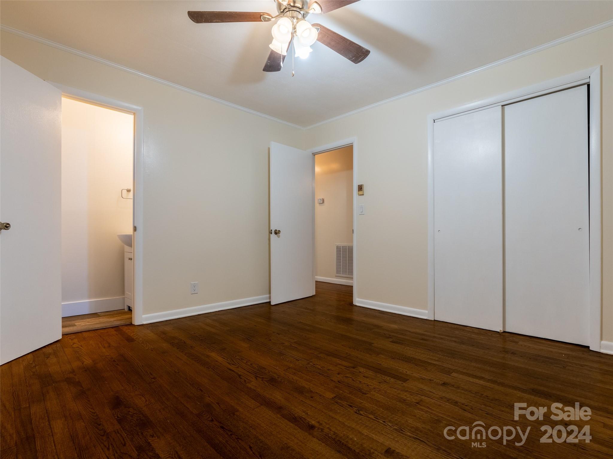 15 Lakeview Drive N