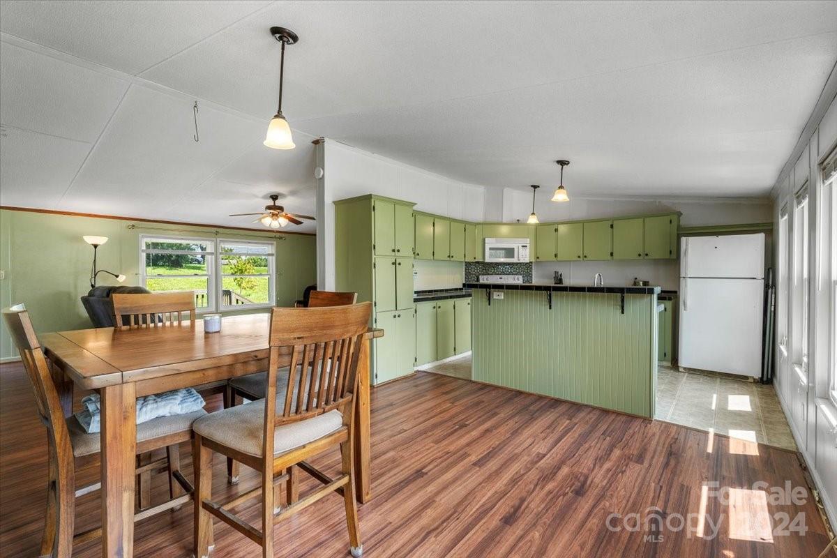 118 Raefield Drive