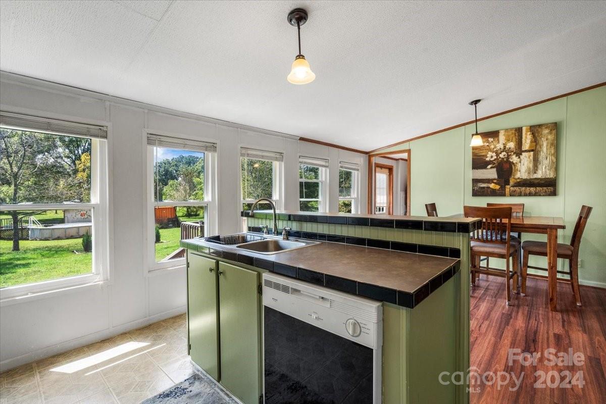 118 Raefield Drive