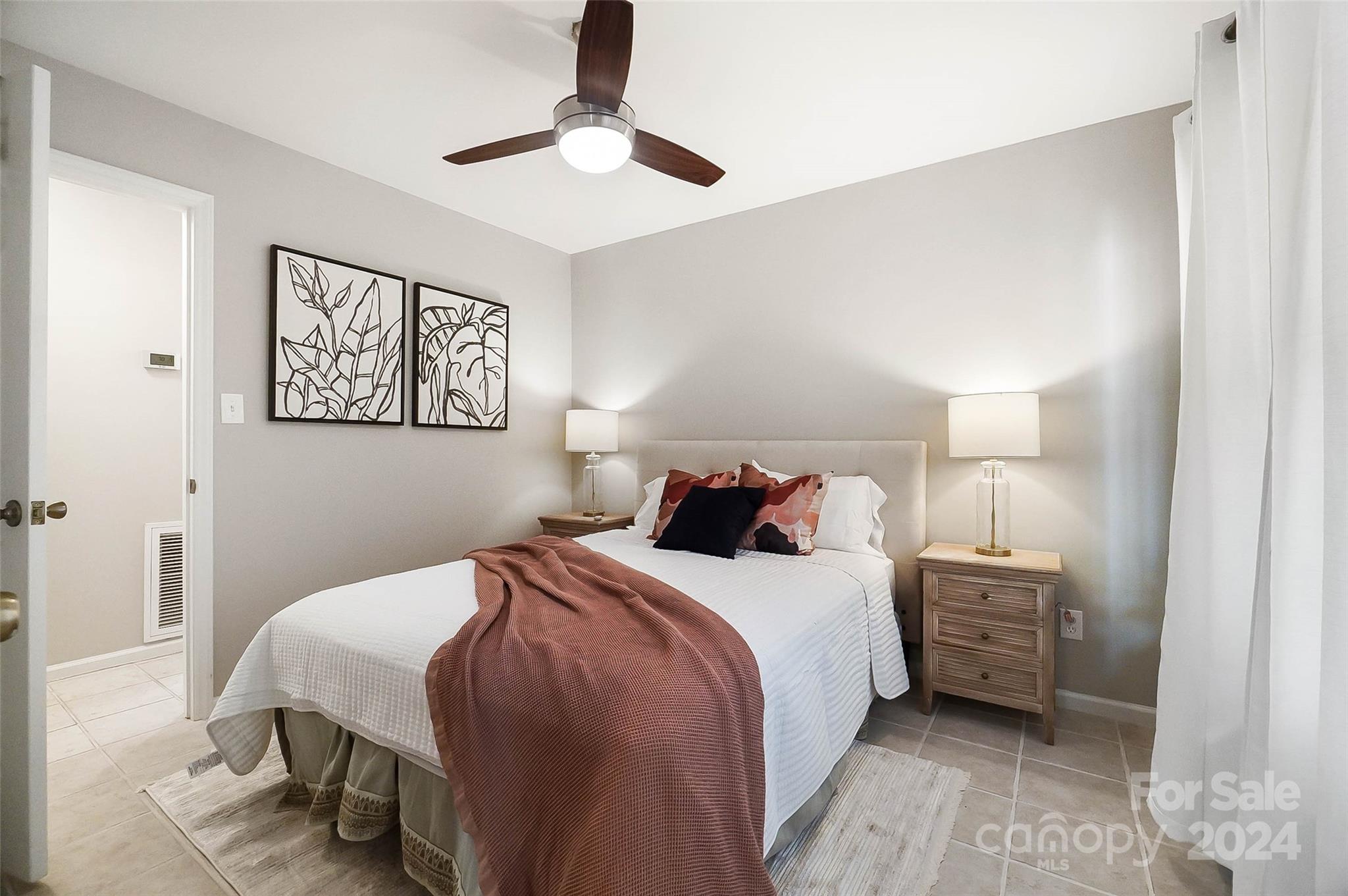 2719 Selwyn Avenue Unit: 19