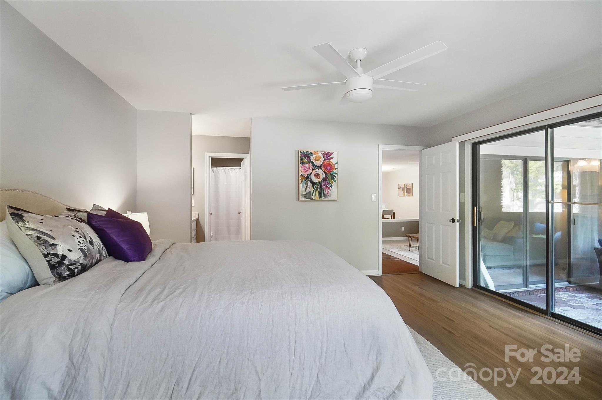 2719 Selwyn Avenue Unit: 19