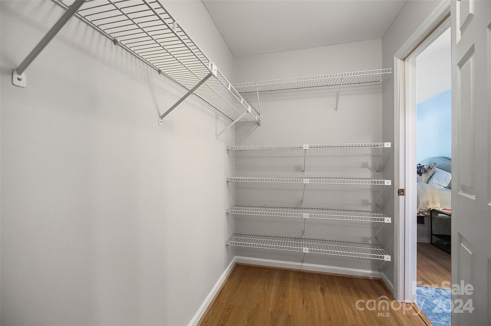 2719 Selwyn Avenue Unit: 19