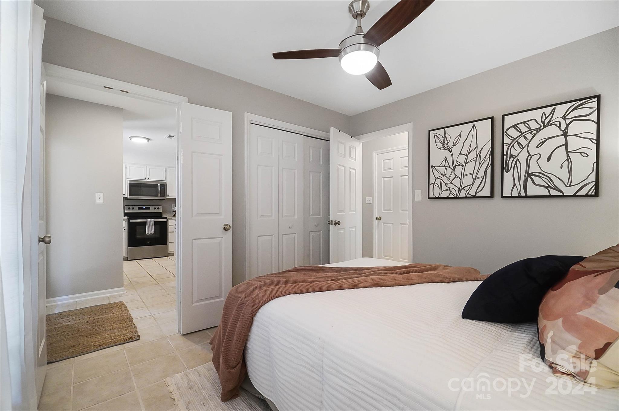 2719 Selwyn Avenue Unit: 19