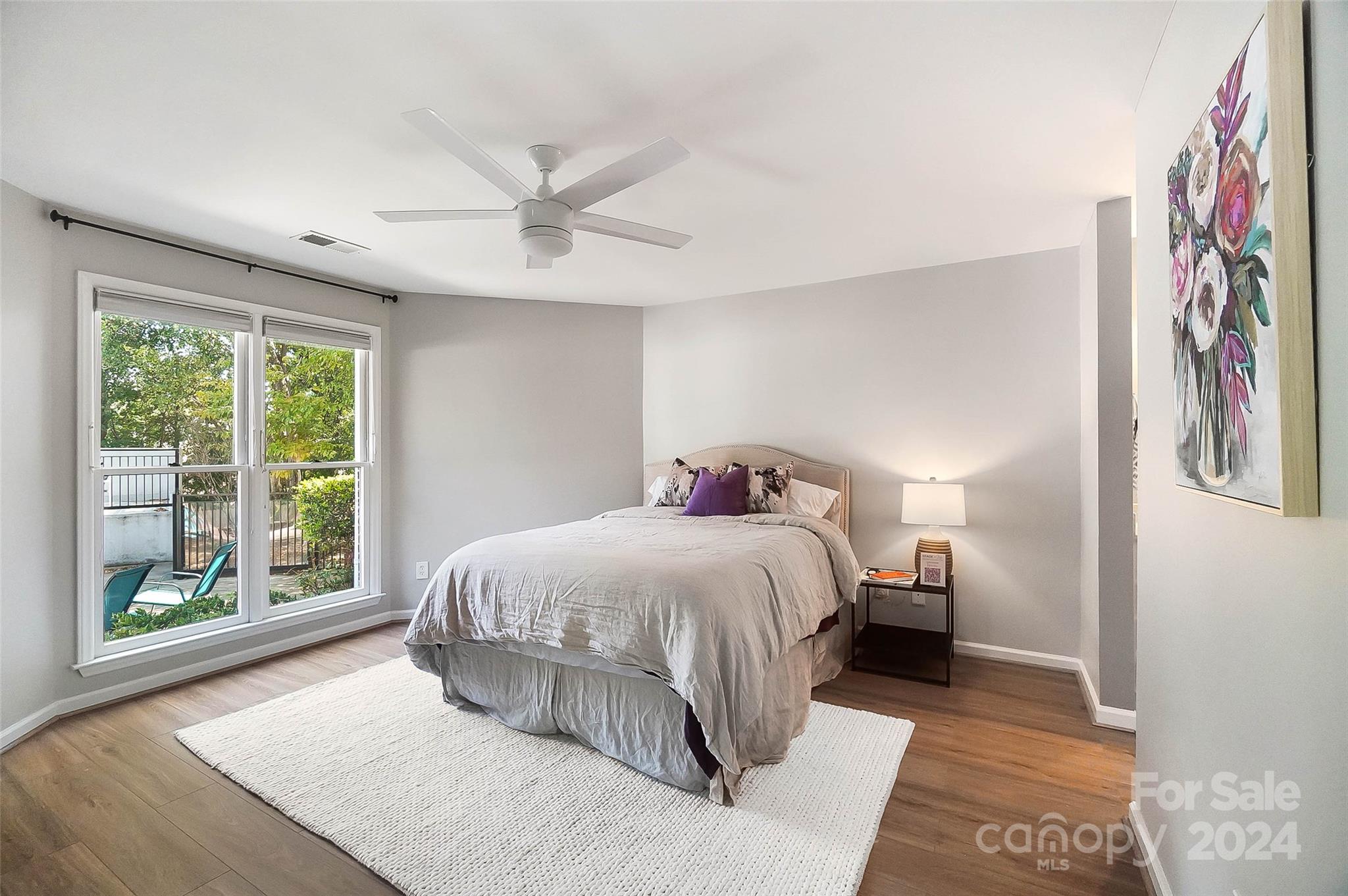 2719 Selwyn Avenue Unit: 19