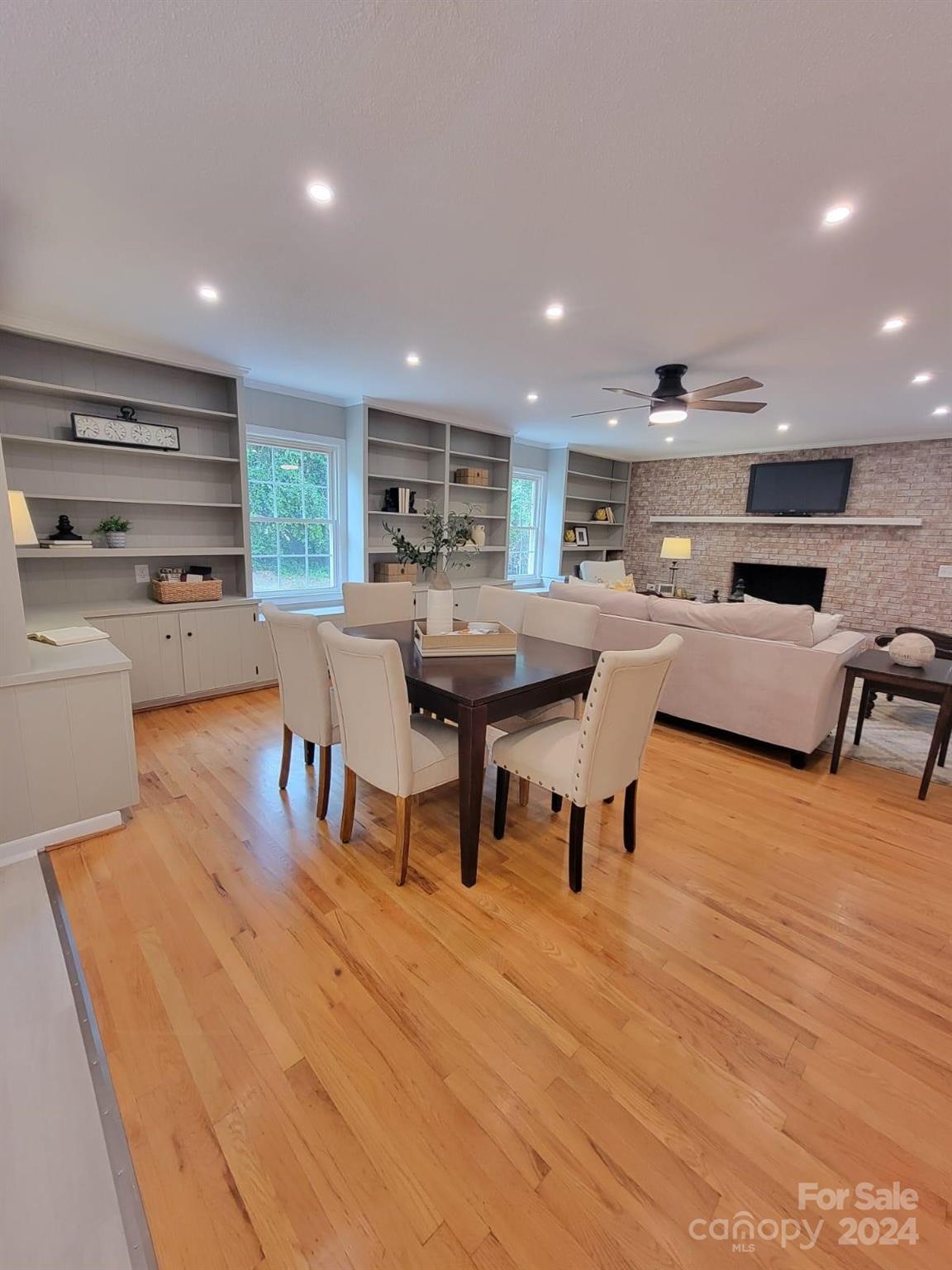 1203 Flintshire Drive