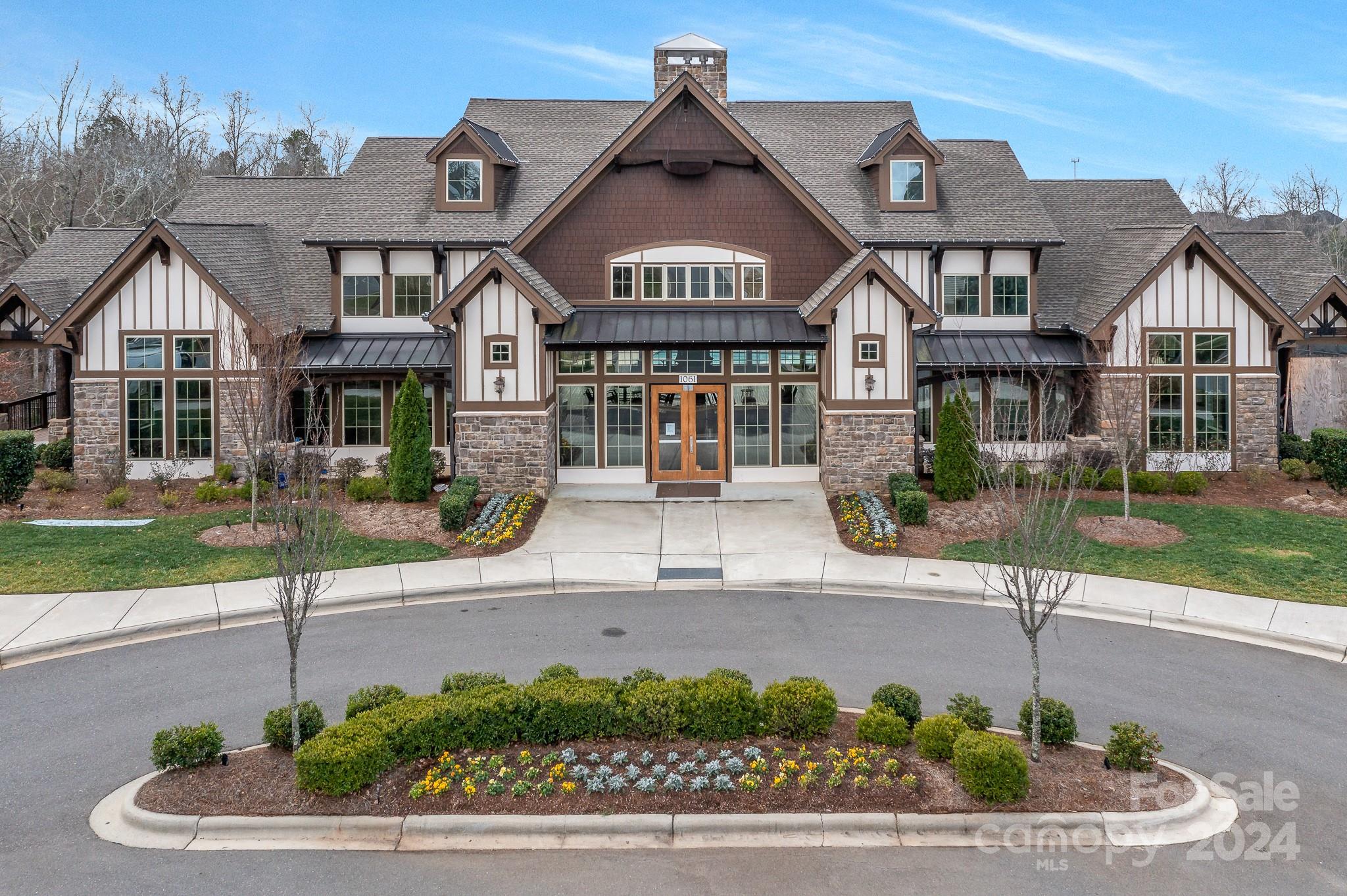 400 Brier Knob Drive