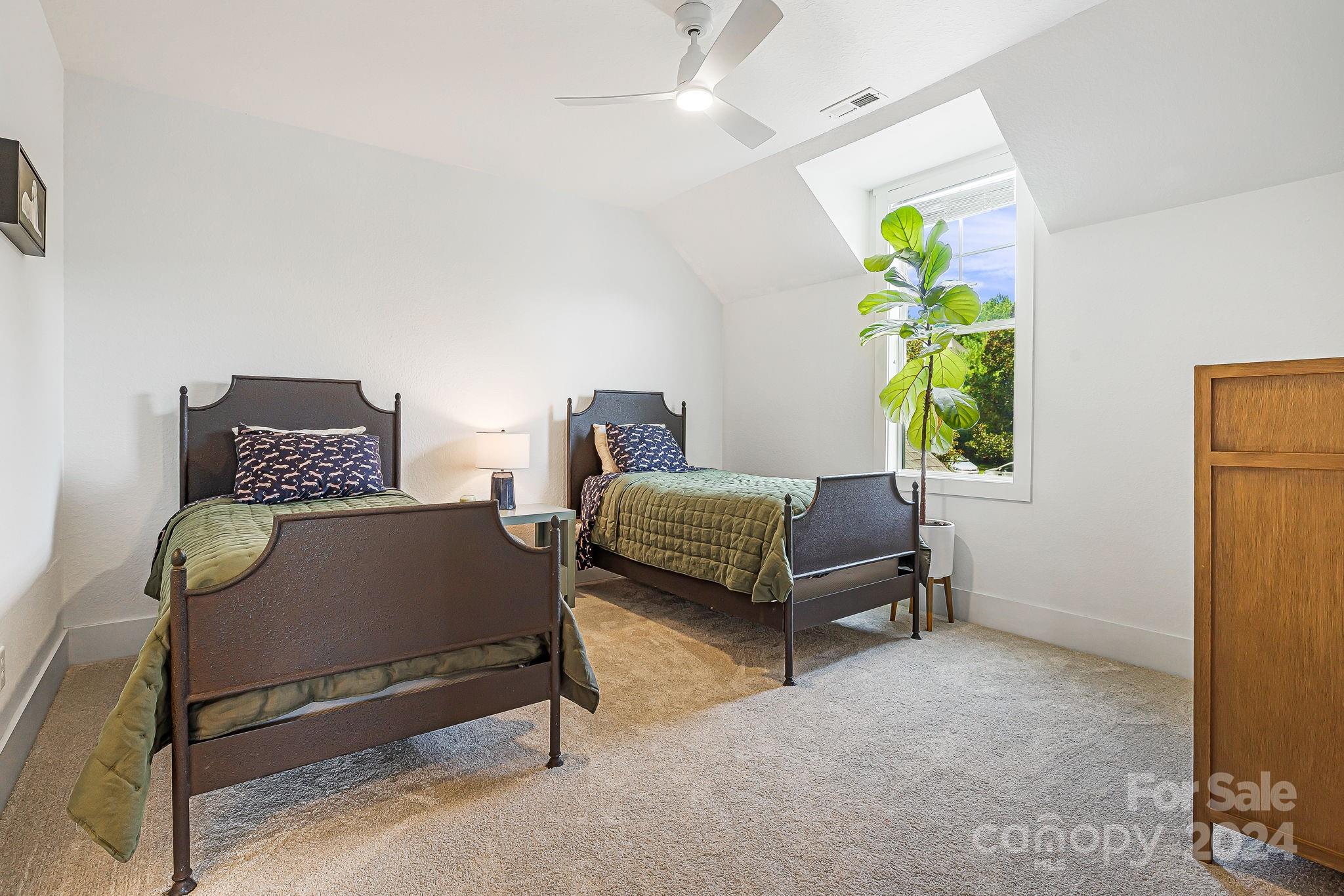 68 Drakes Meadow Lane