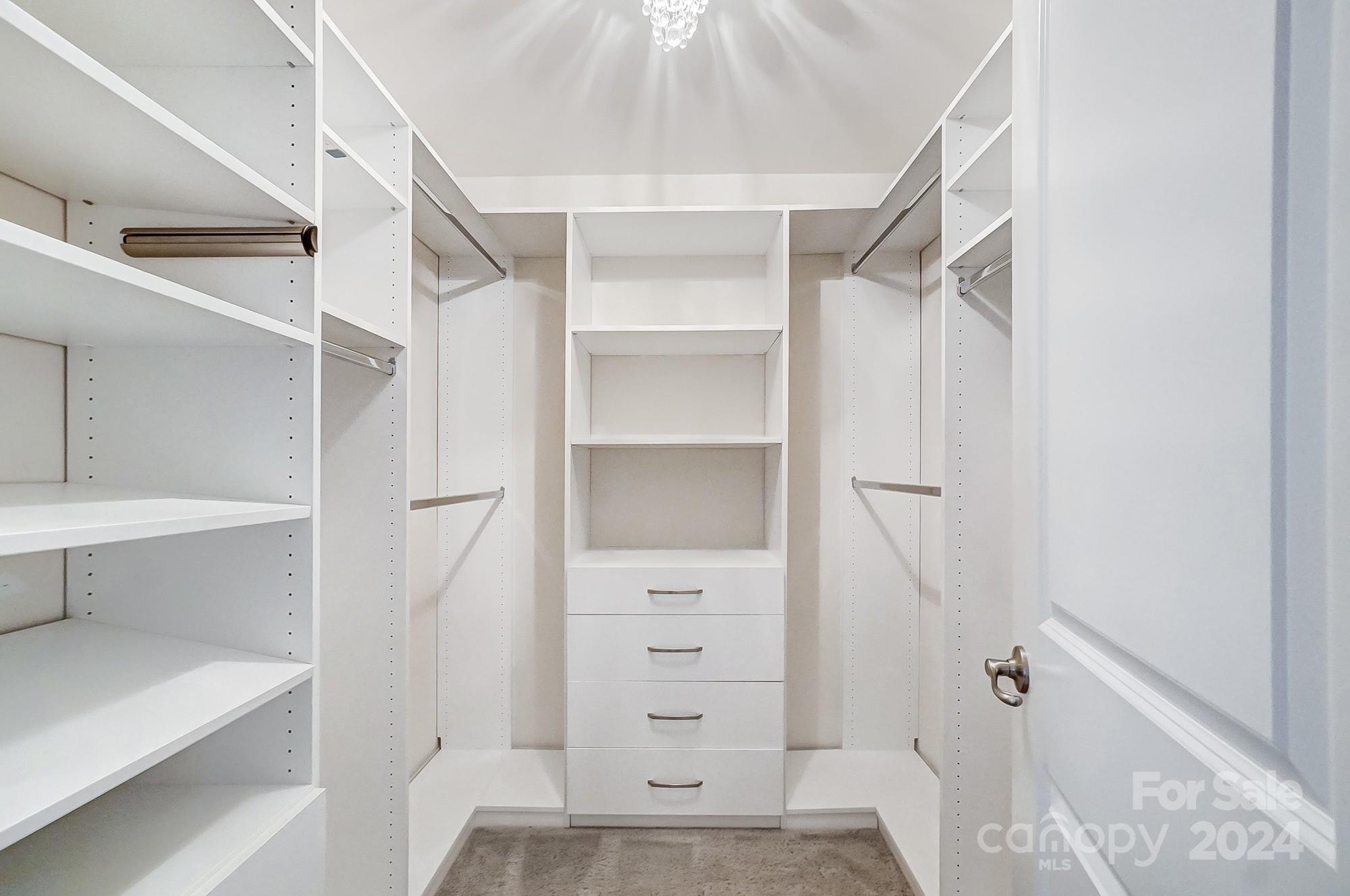 2112 Arbor Loop Drive