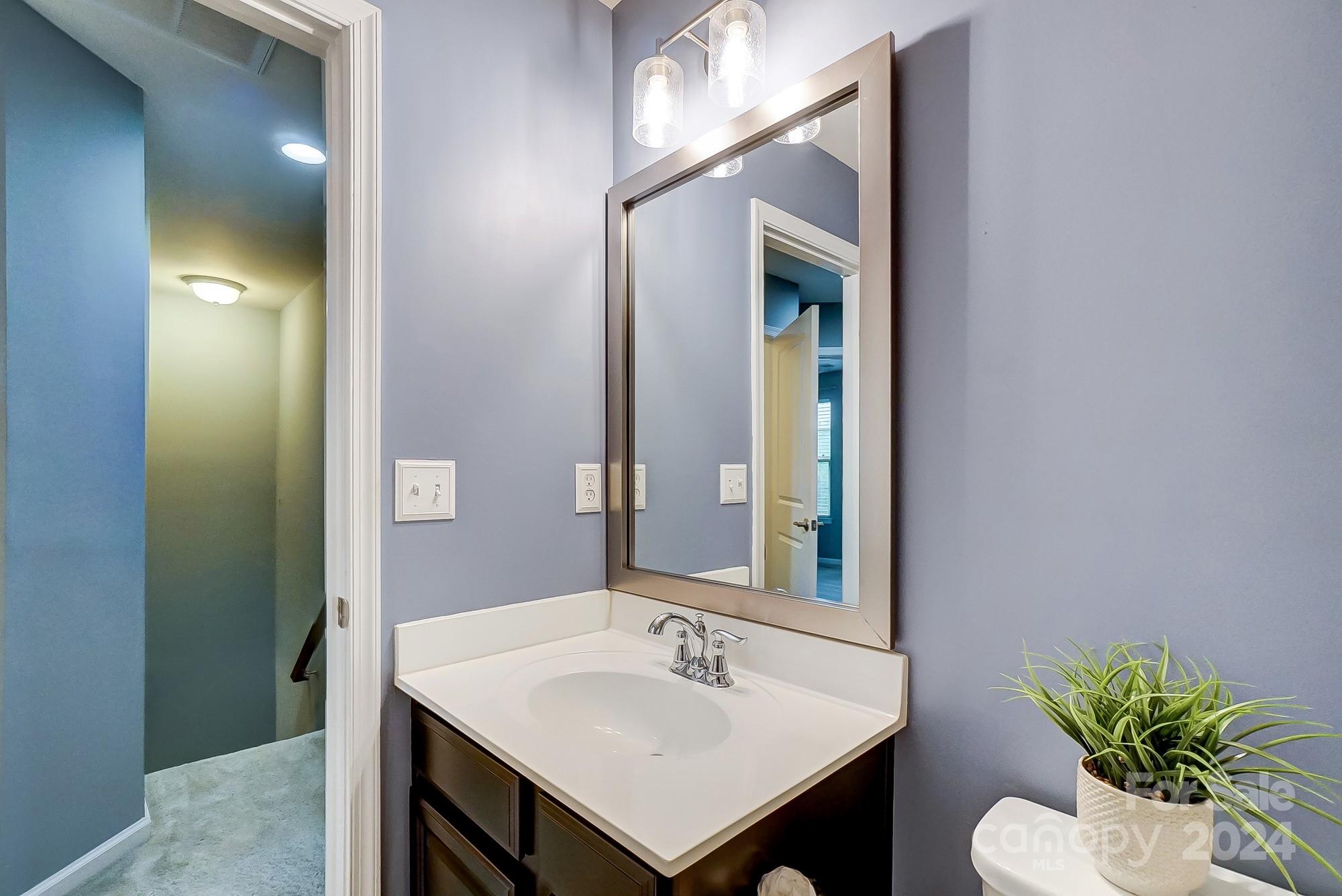 2112 Arbor Loop Drive