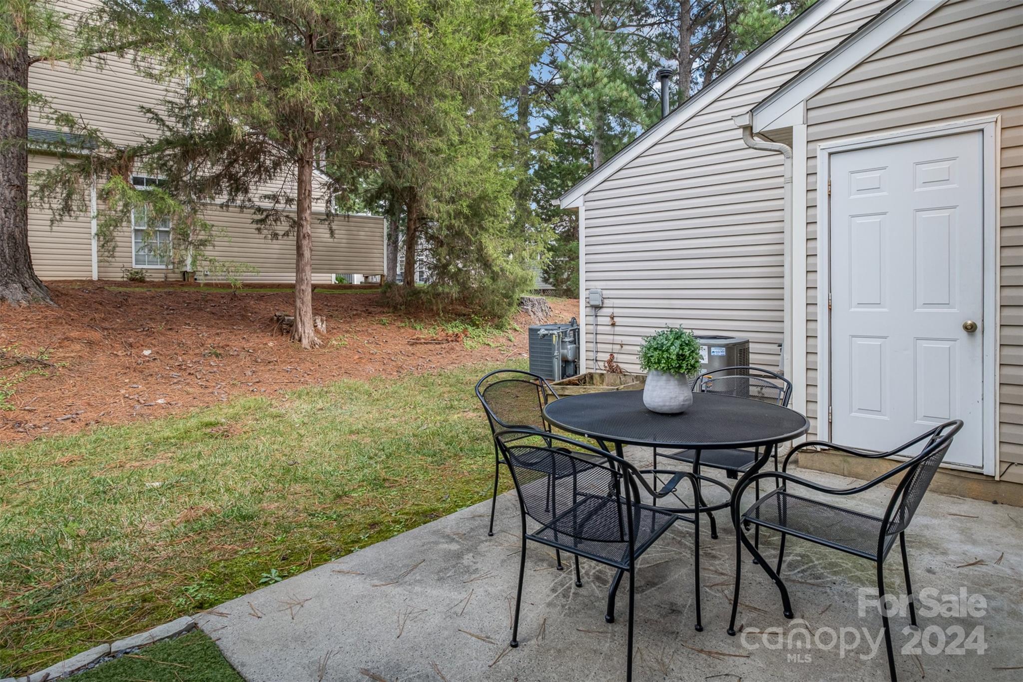5327 Waverly Lynn Lane