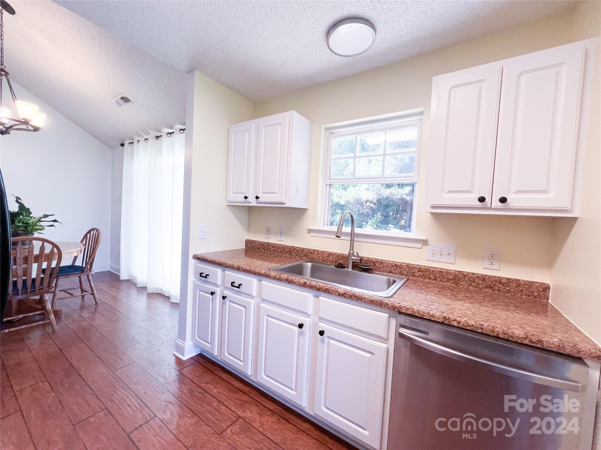 128 Gilcrest Lane