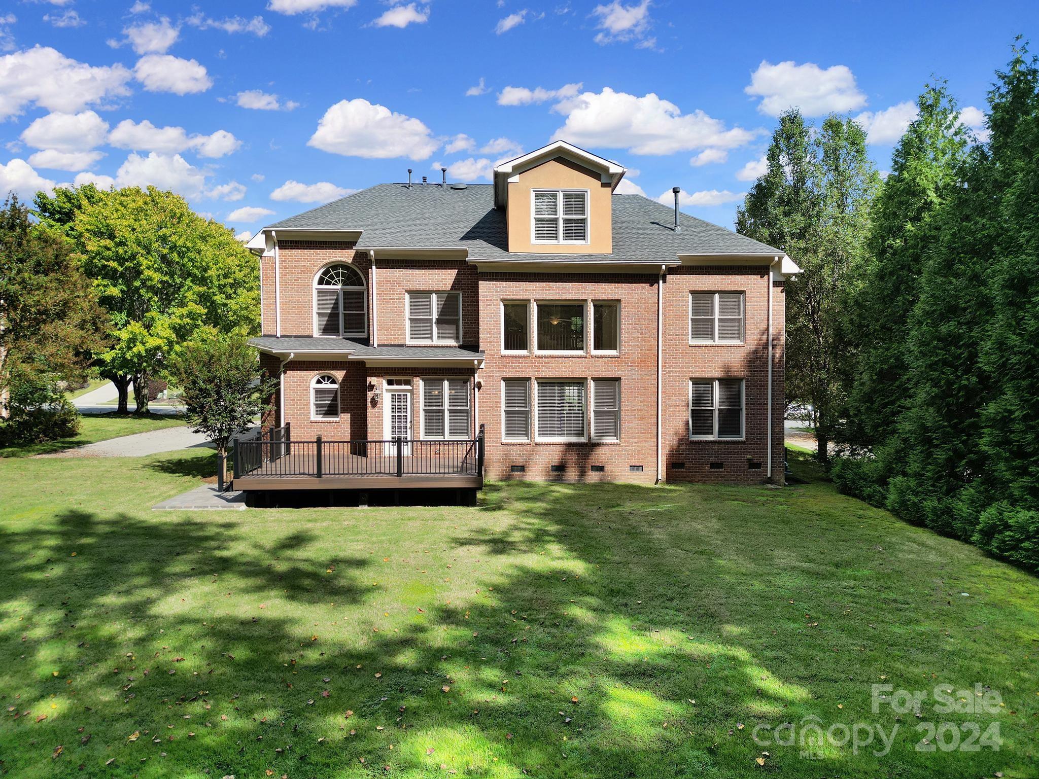 7813 Stonehaven Drive