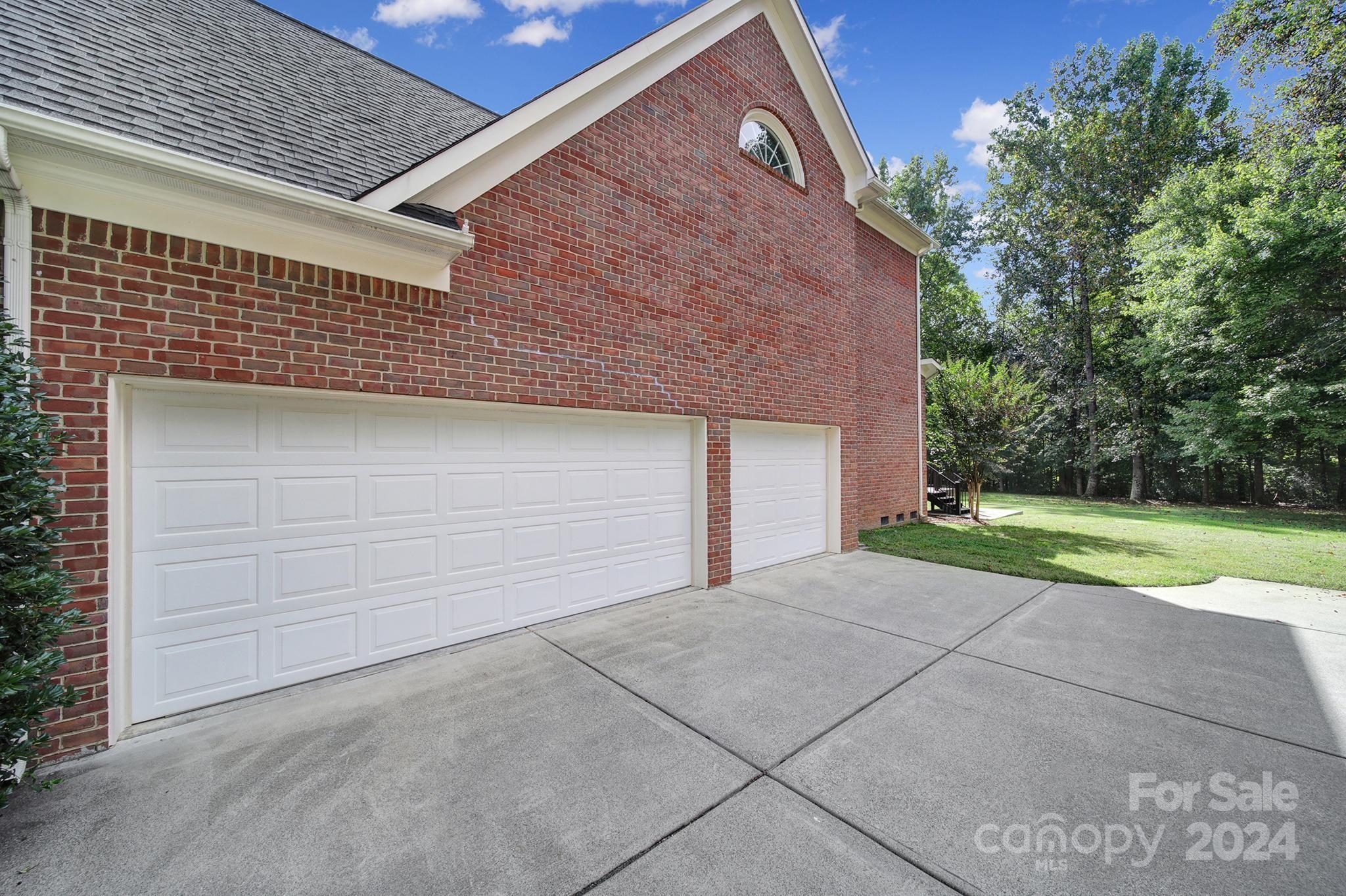 7813 Stonehaven Drive