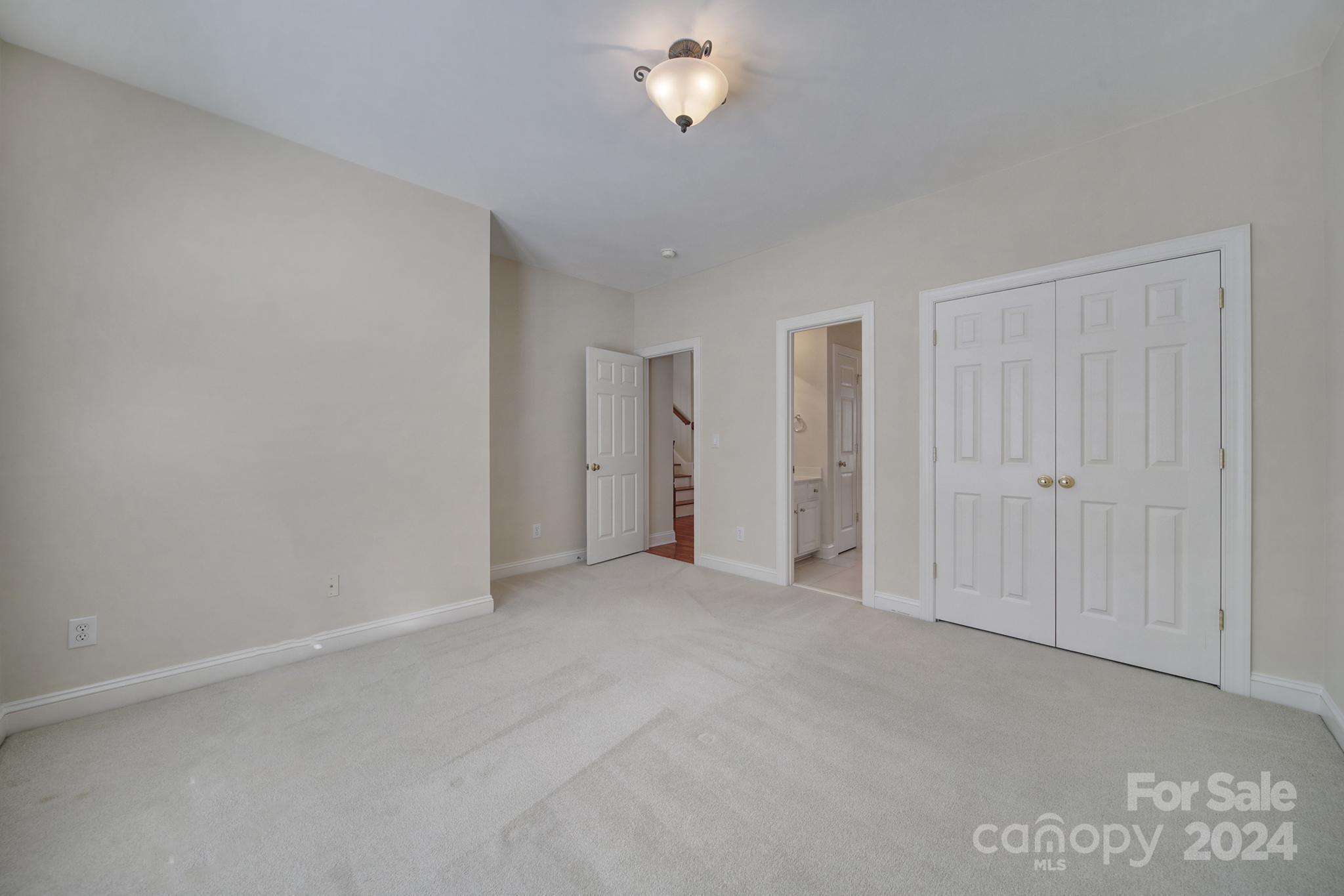 7813 Stonehaven Drive