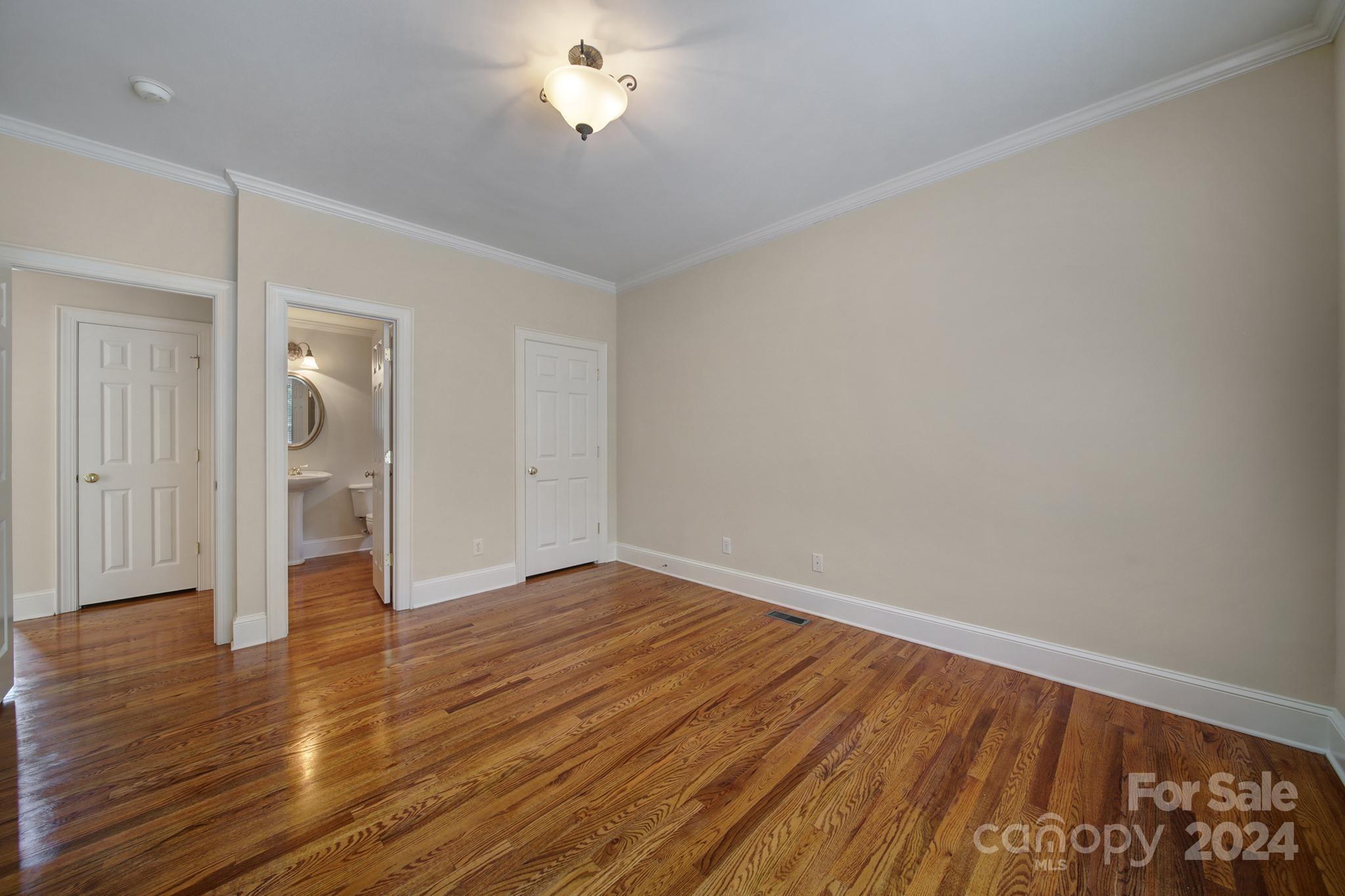 7813 Stonehaven Drive