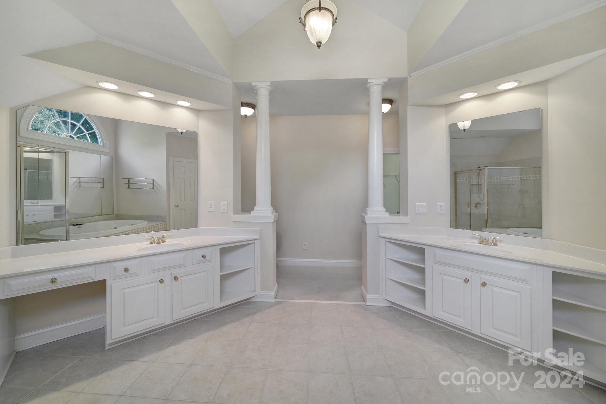 7813 Stonehaven Drive