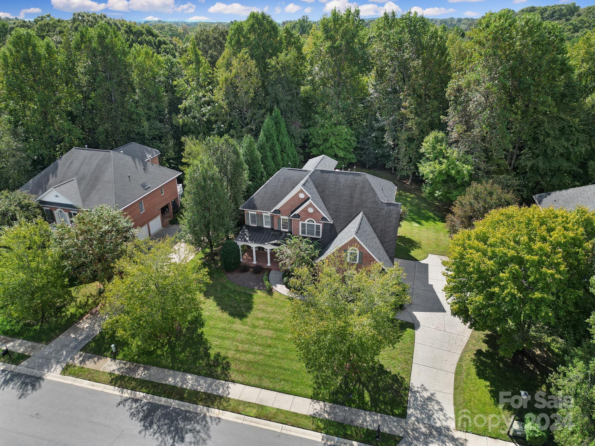 7813 Stonehaven Drive