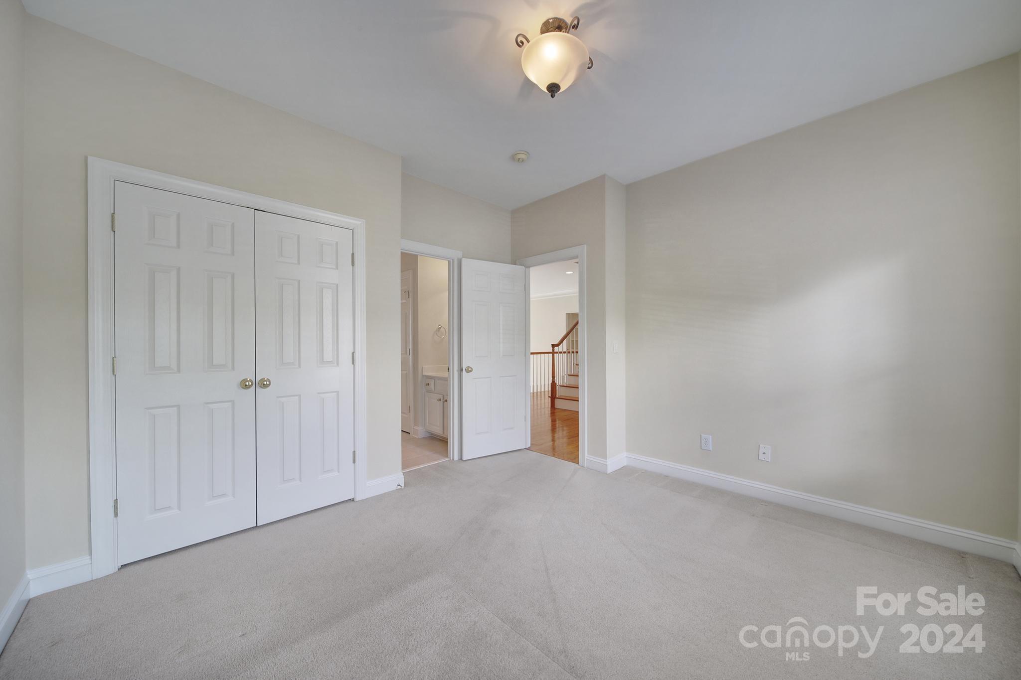 7813 Stonehaven Drive