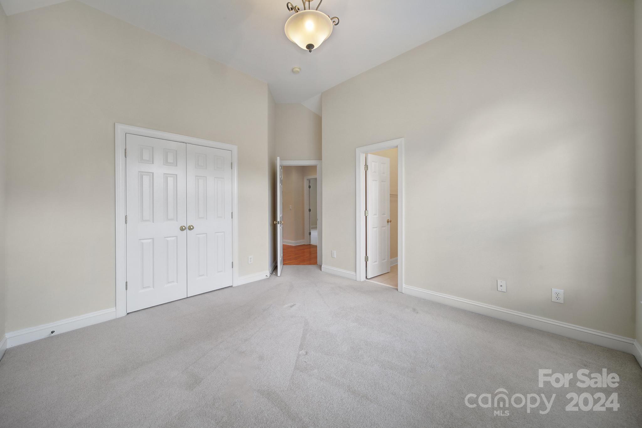 7813 Stonehaven Drive